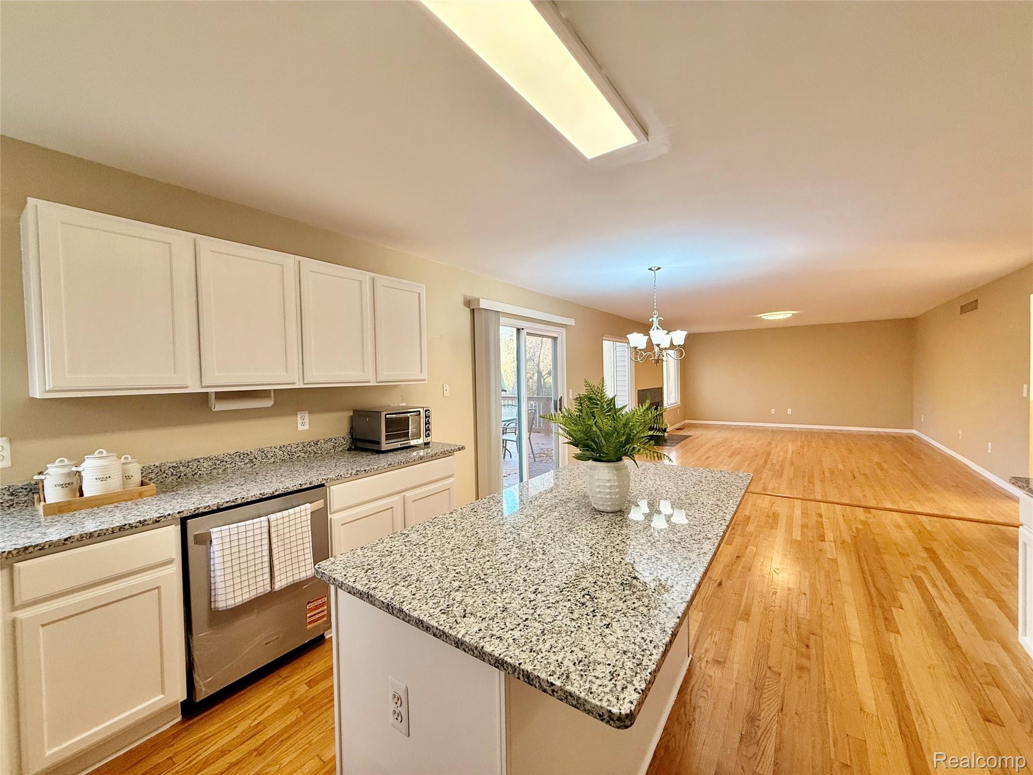 44000 Settlers Creek Court