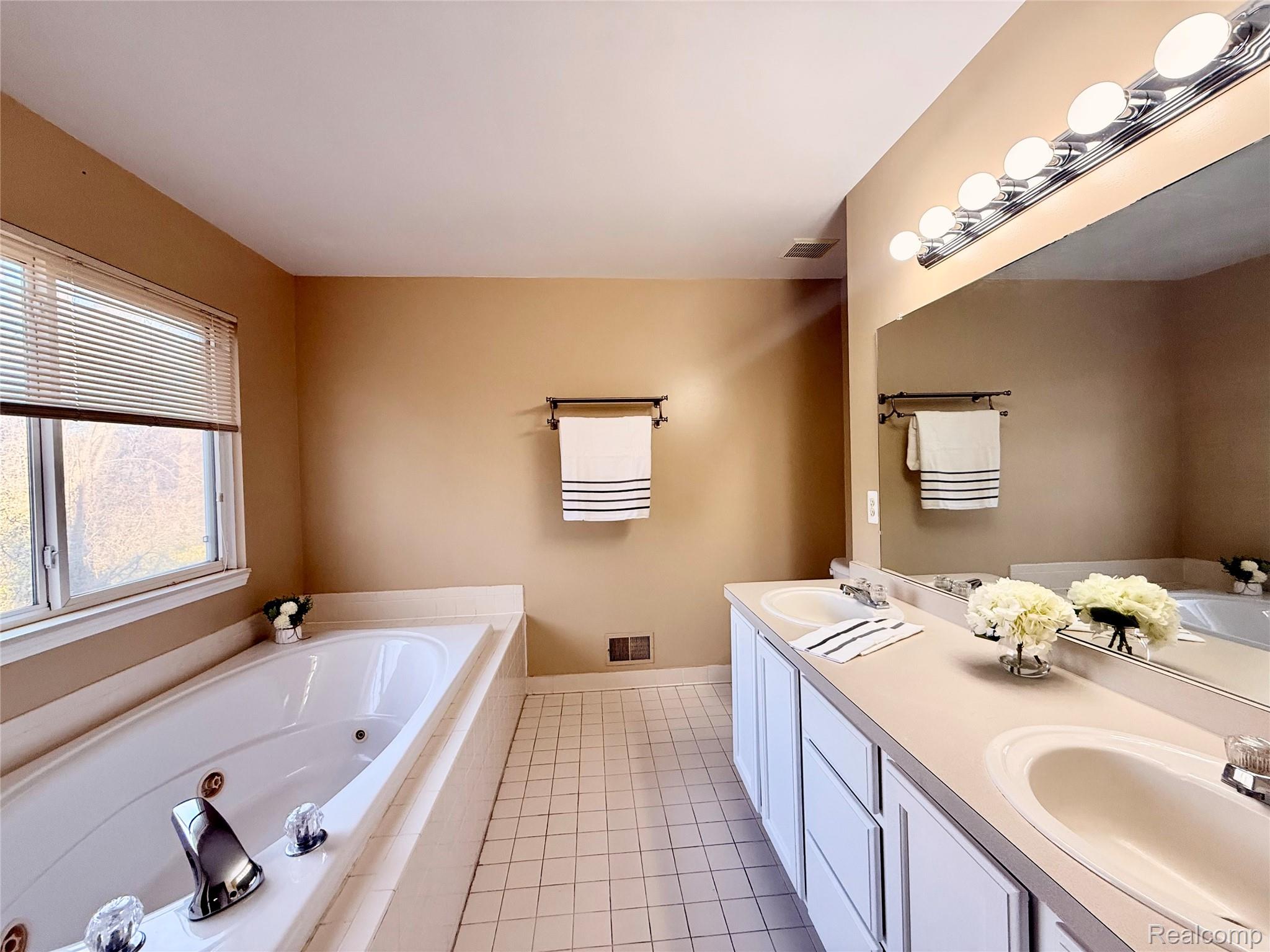 44000 Settlers Creek Court