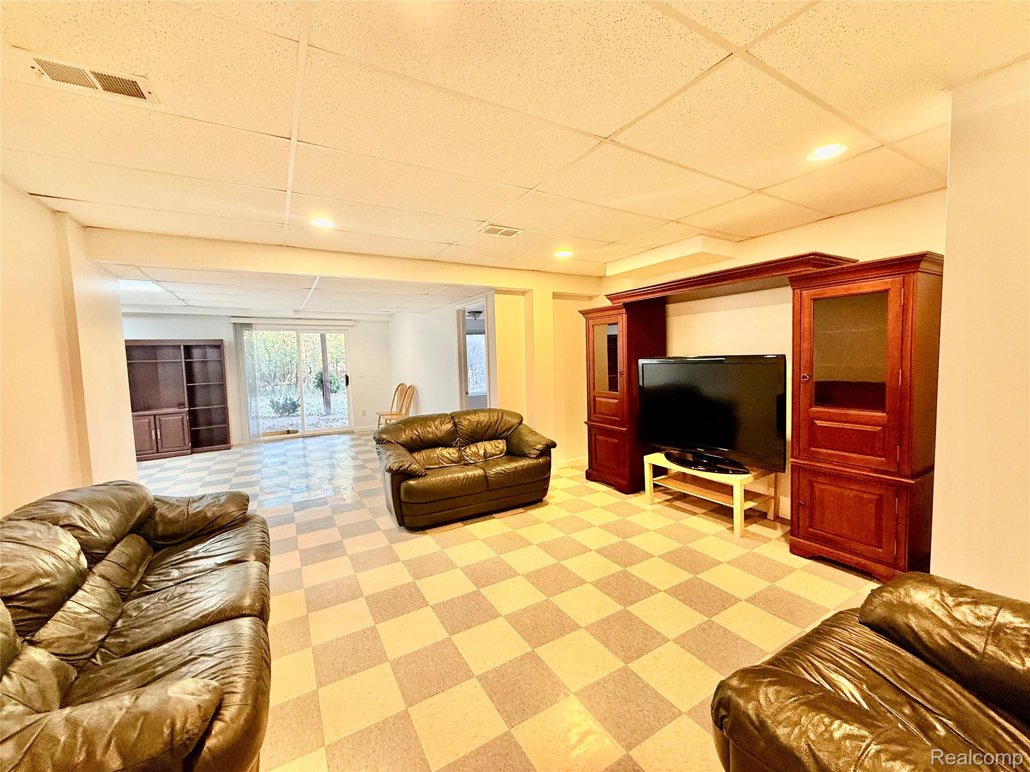 44000 Settlers Creek Court