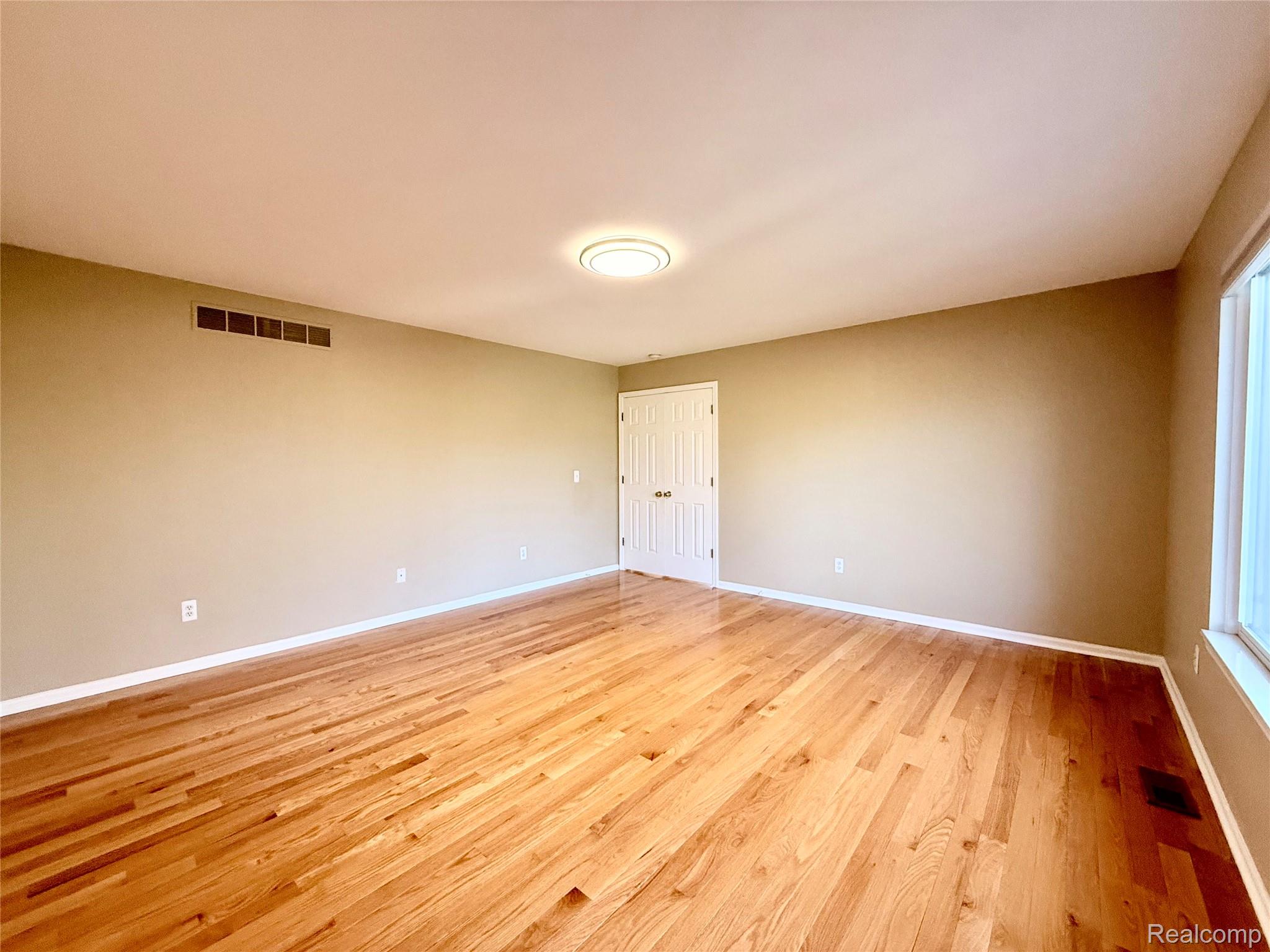44000 Settlers Creek Court