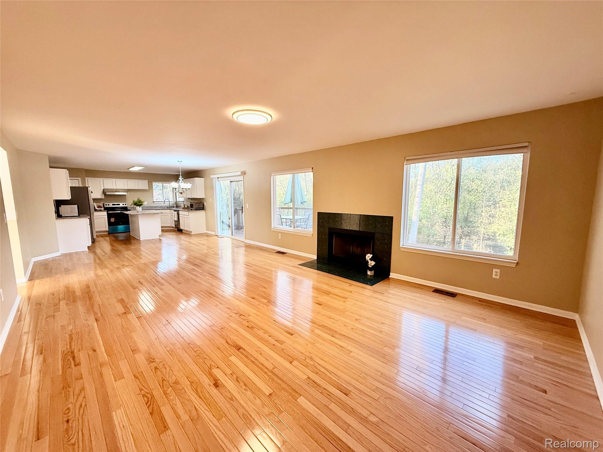44000 Settlers Creek Court