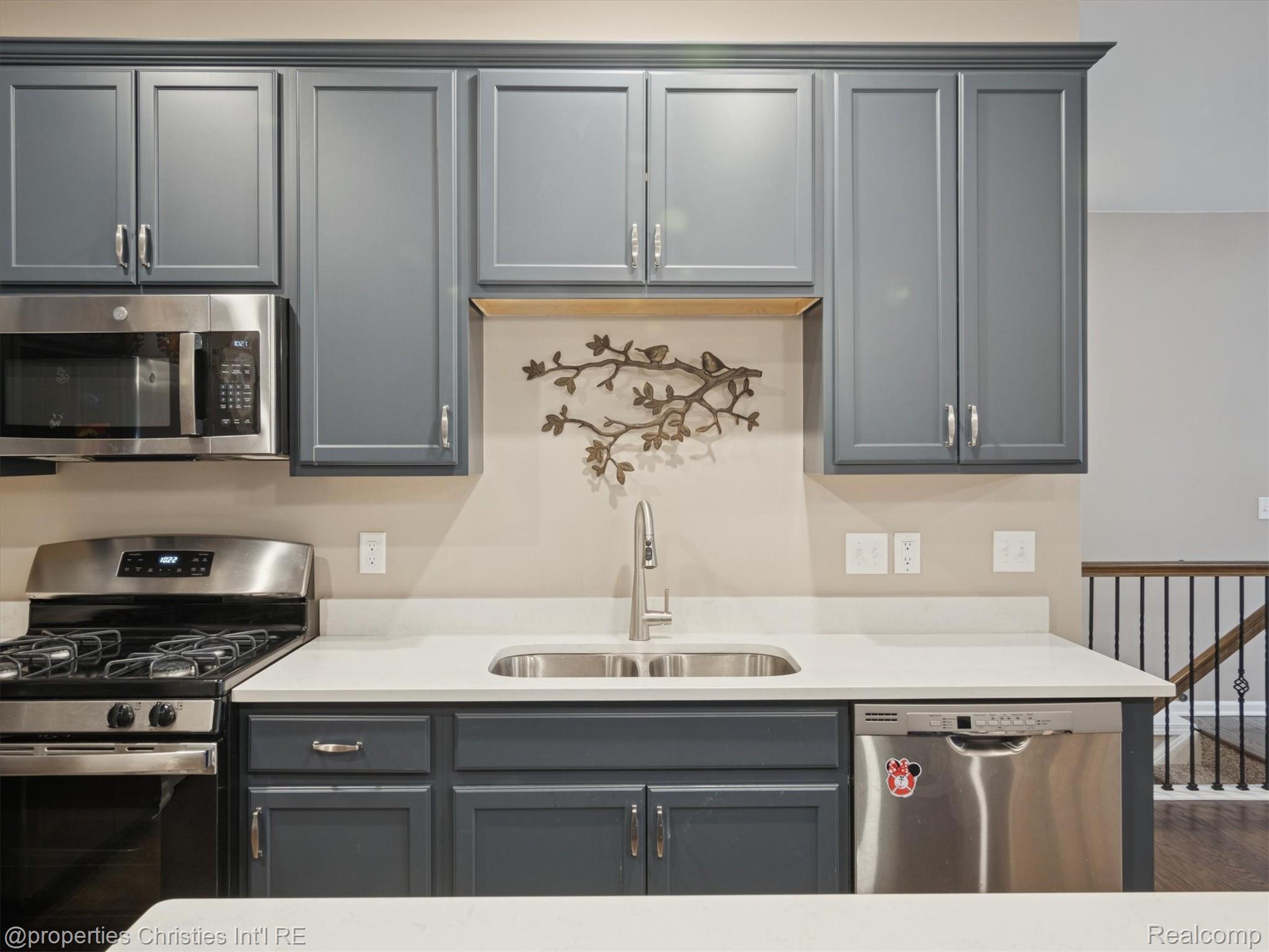 48024 Barrington Drive