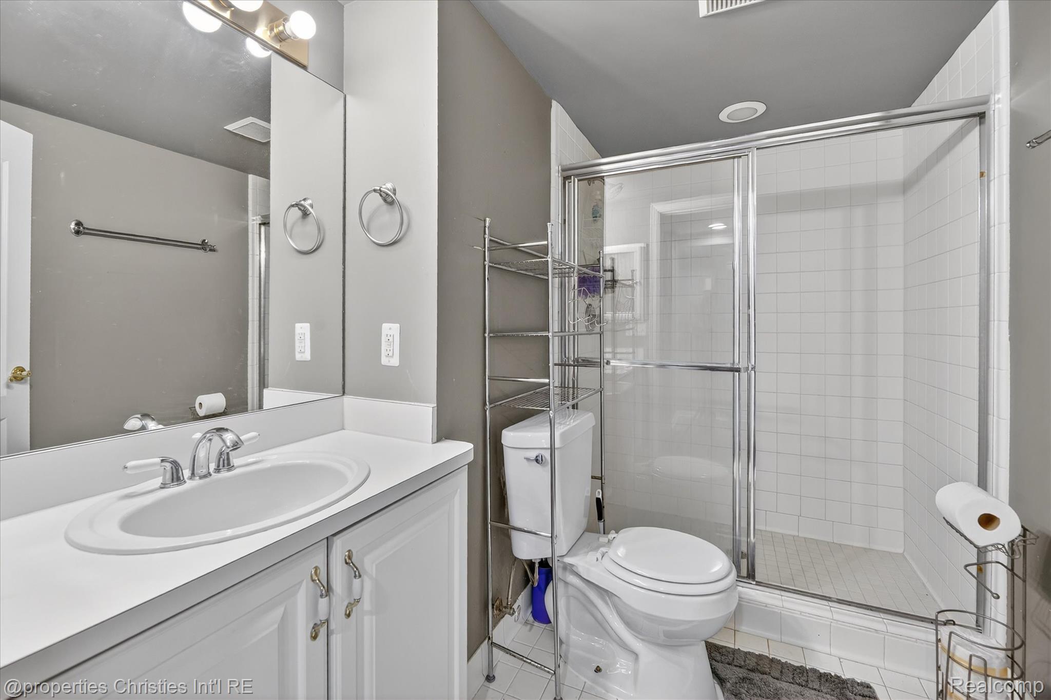 47483 Beckenham Boulevard