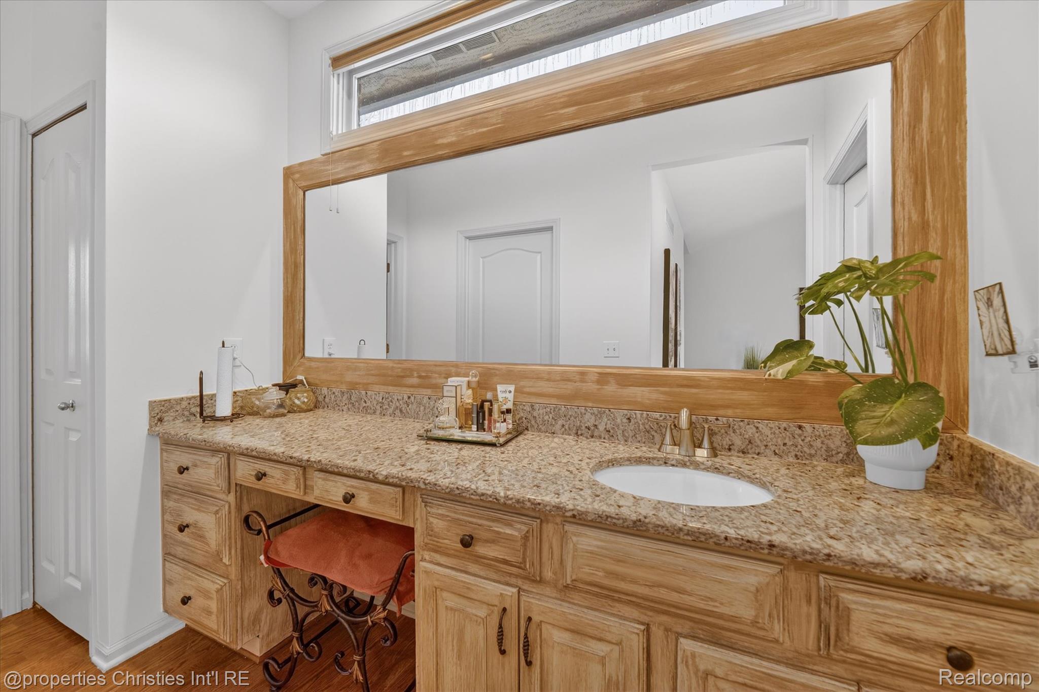 47483 Beckenham Boulevard