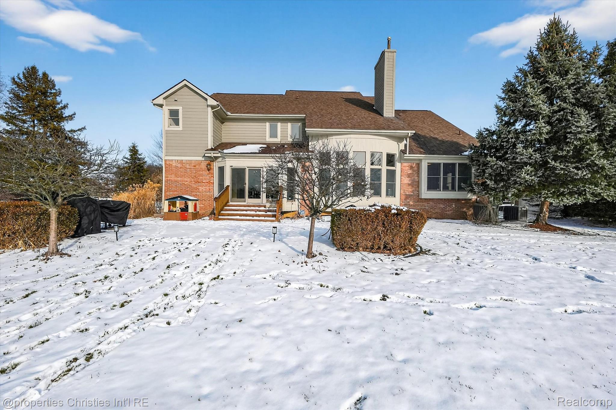 45653 TOURNAMENT Drive N