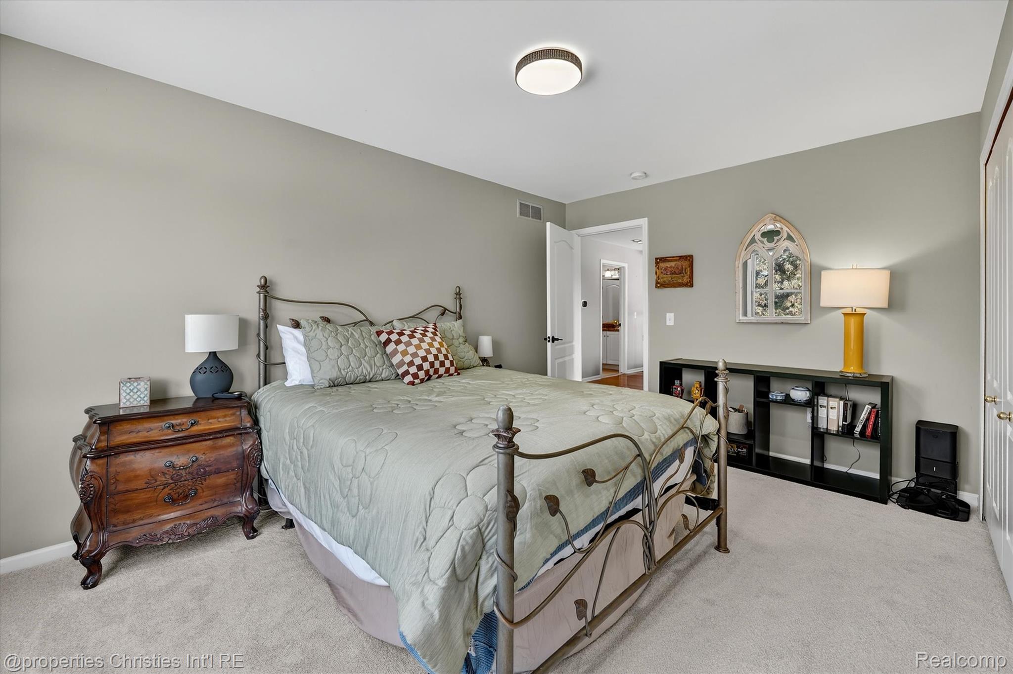 45653 TOURNAMENT Drive N