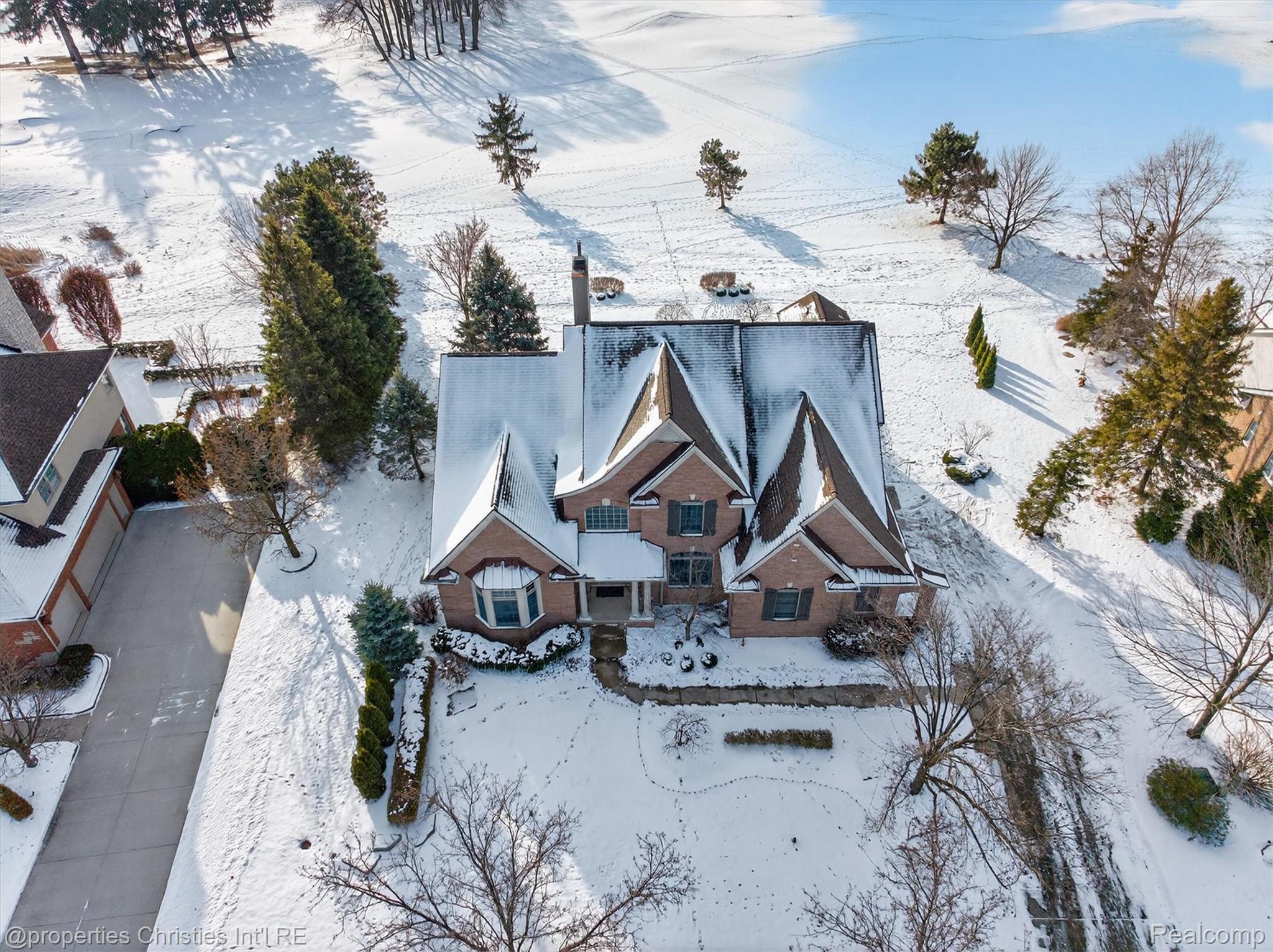 45653 TOURNAMENT Drive N