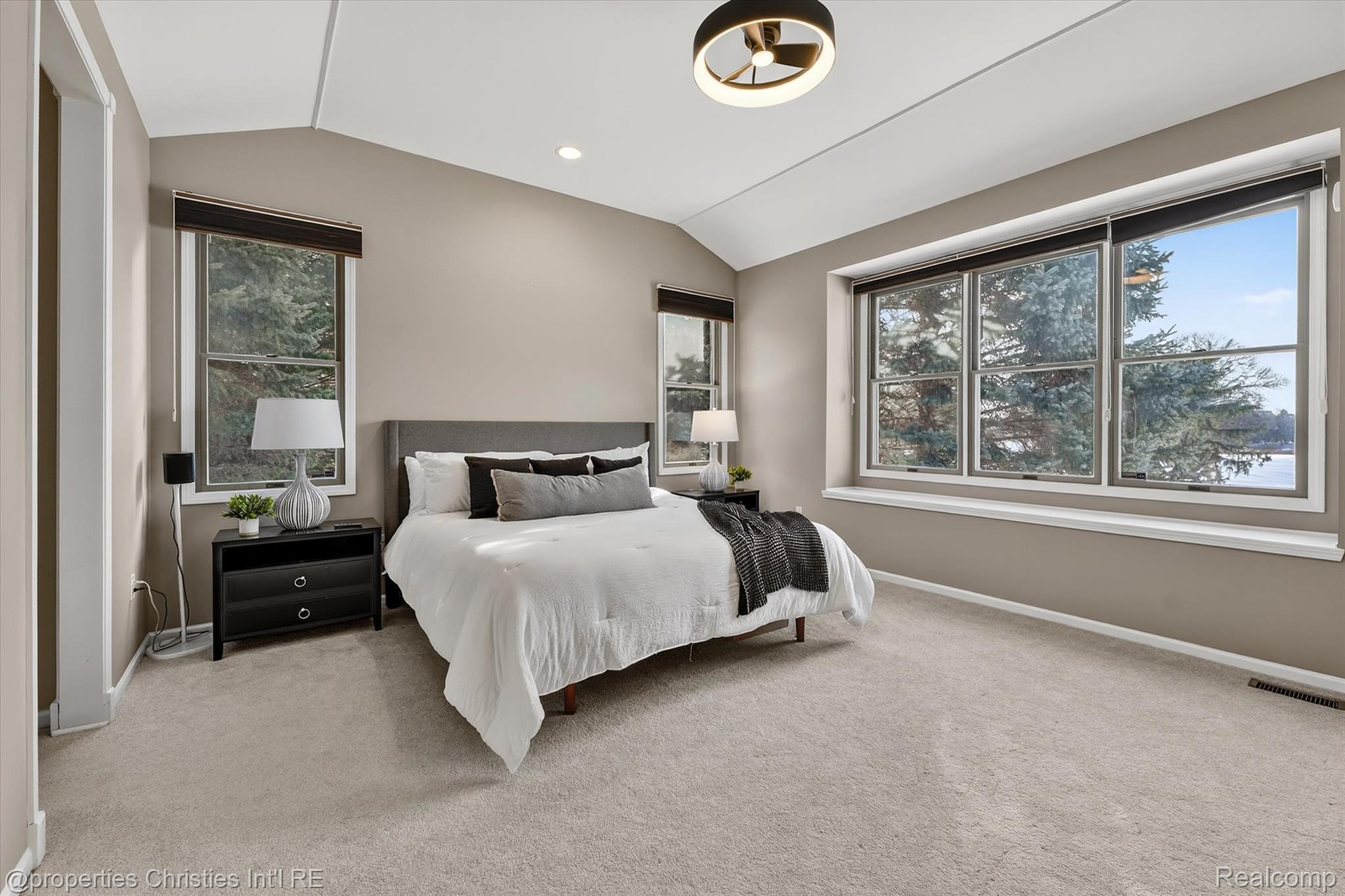 45653 TOURNAMENT Drive N