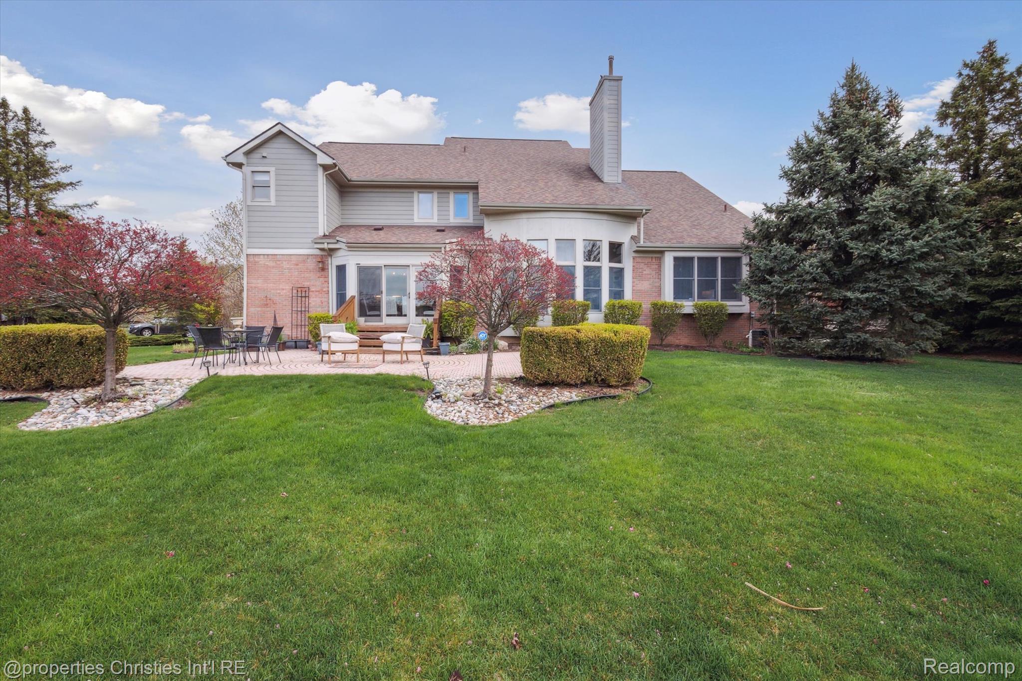 45653 TOURNAMENT Drive N