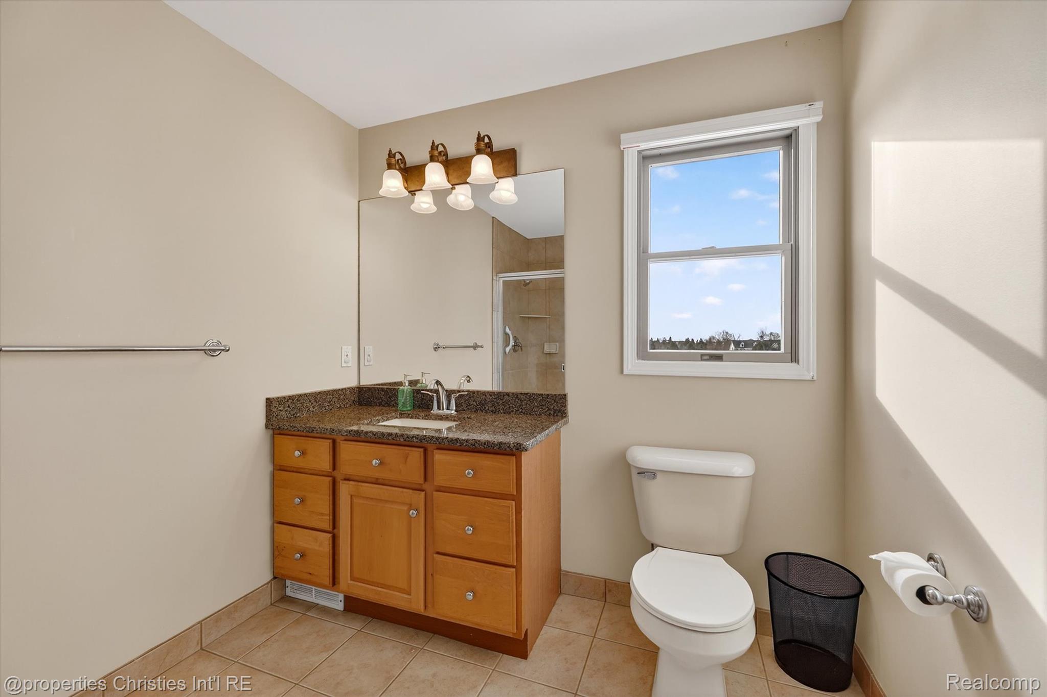 45653 TOURNAMENT Drive N