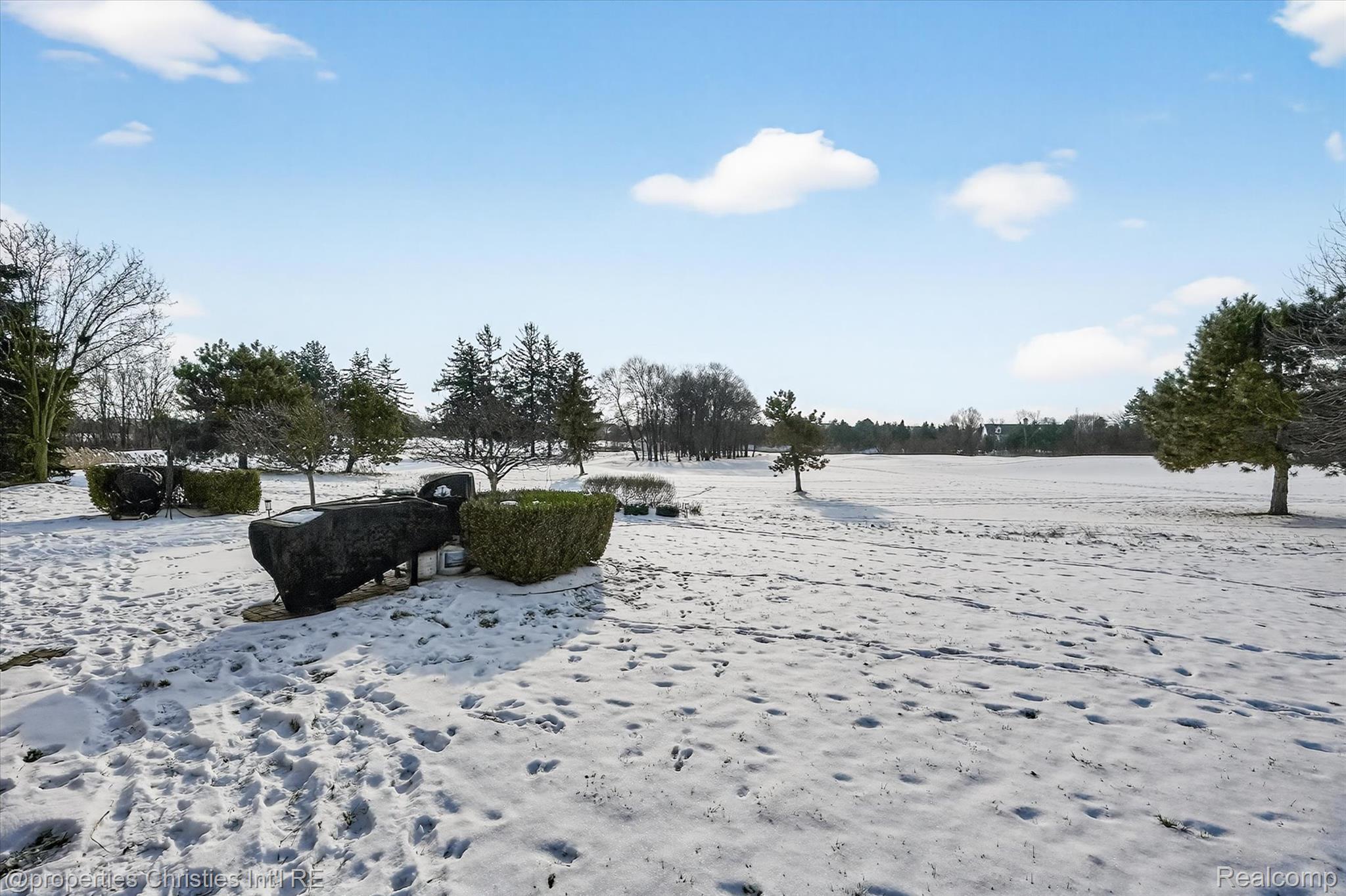 45653 TOURNAMENT Drive N