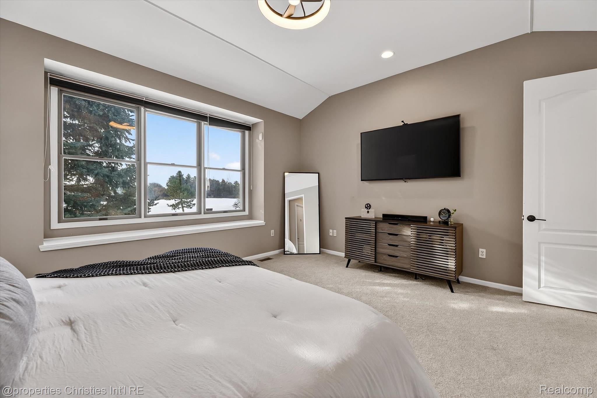 45653 TOURNAMENT Drive N