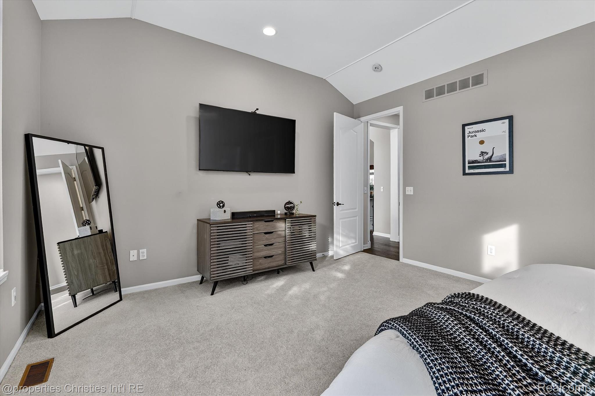 45653 TOURNAMENT Drive N