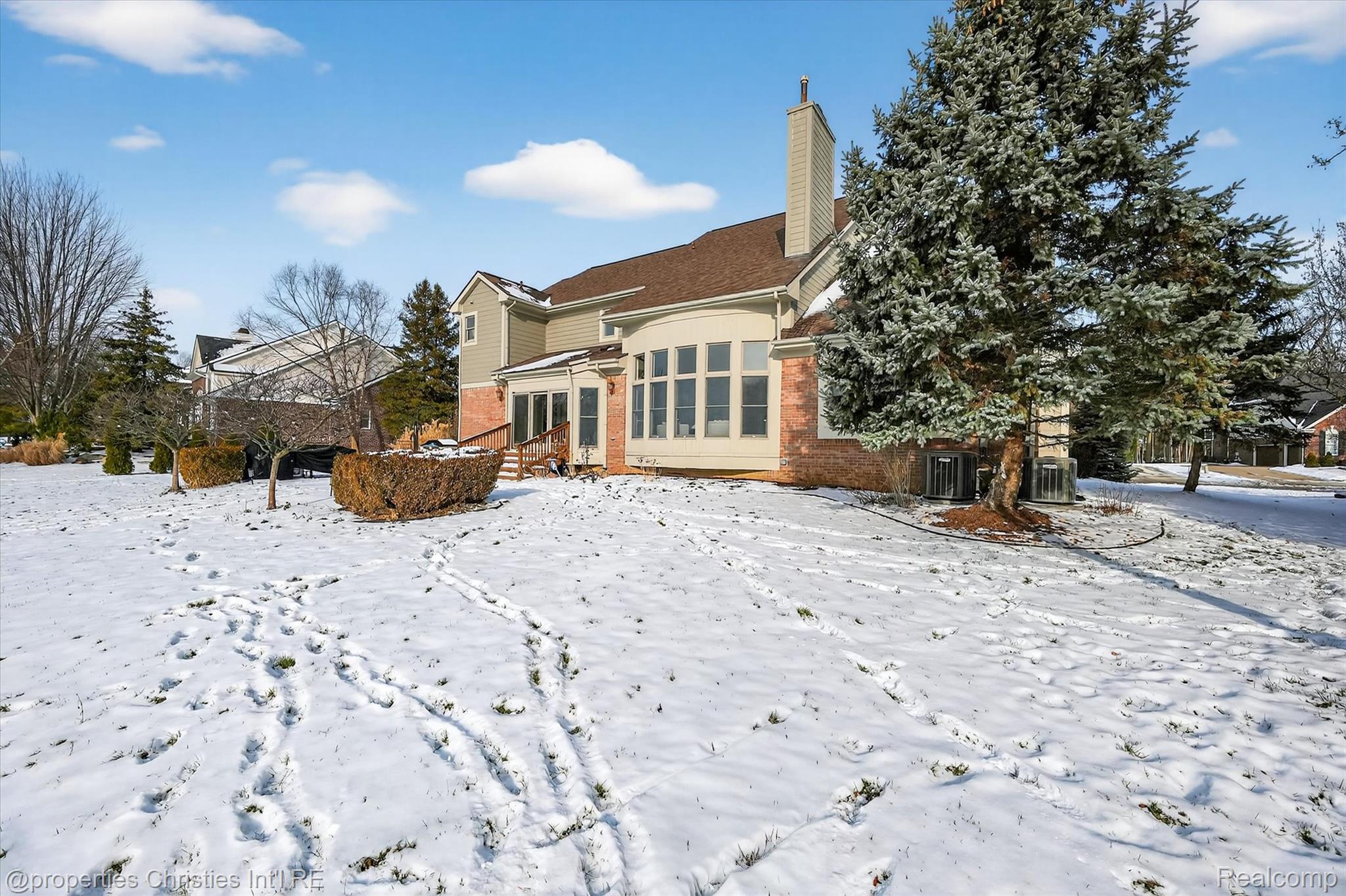 45653 TOURNAMENT Drive N