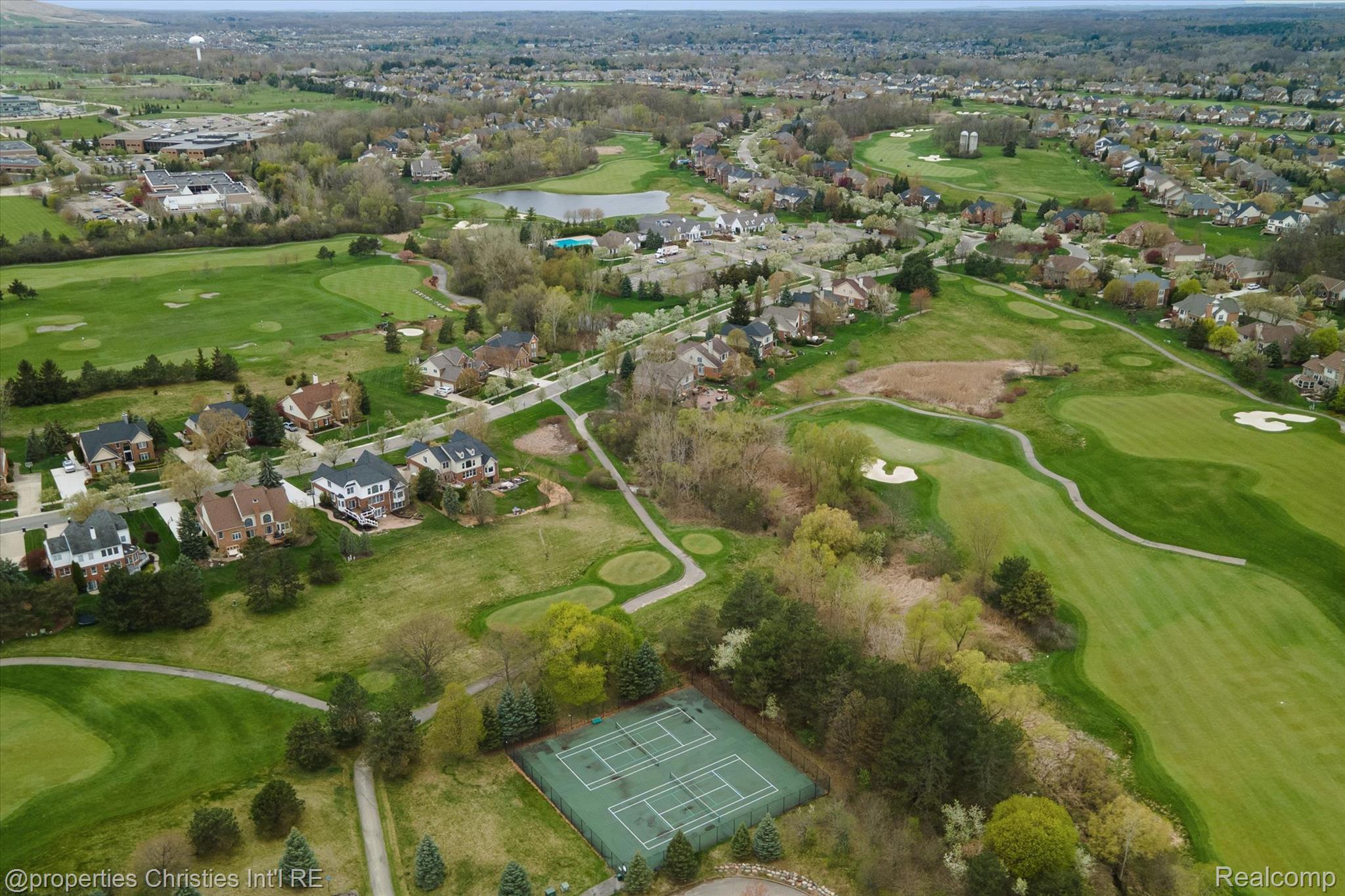 45653 TOURNAMENT Drive N