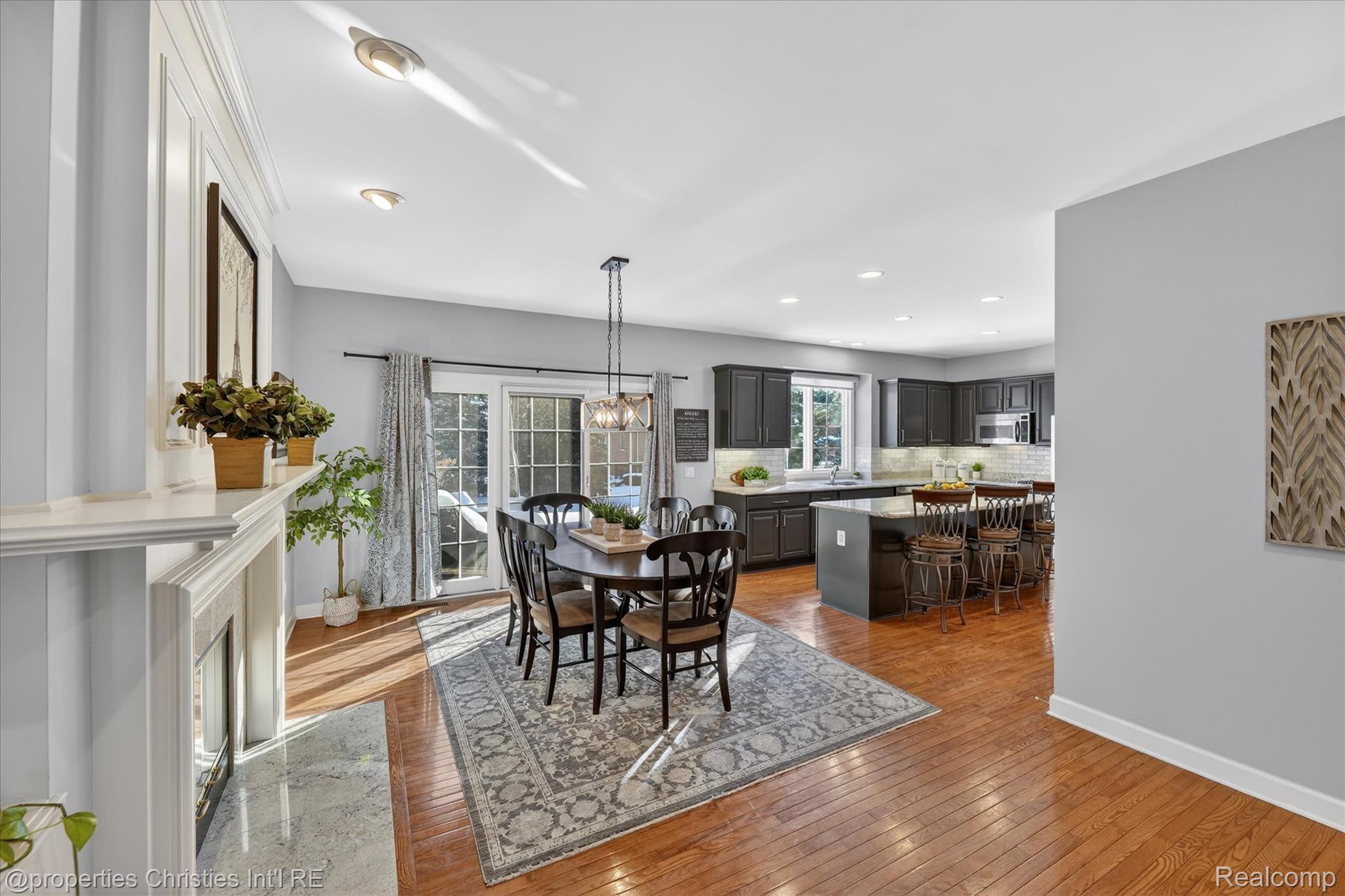 16224 Oak Forest Court W