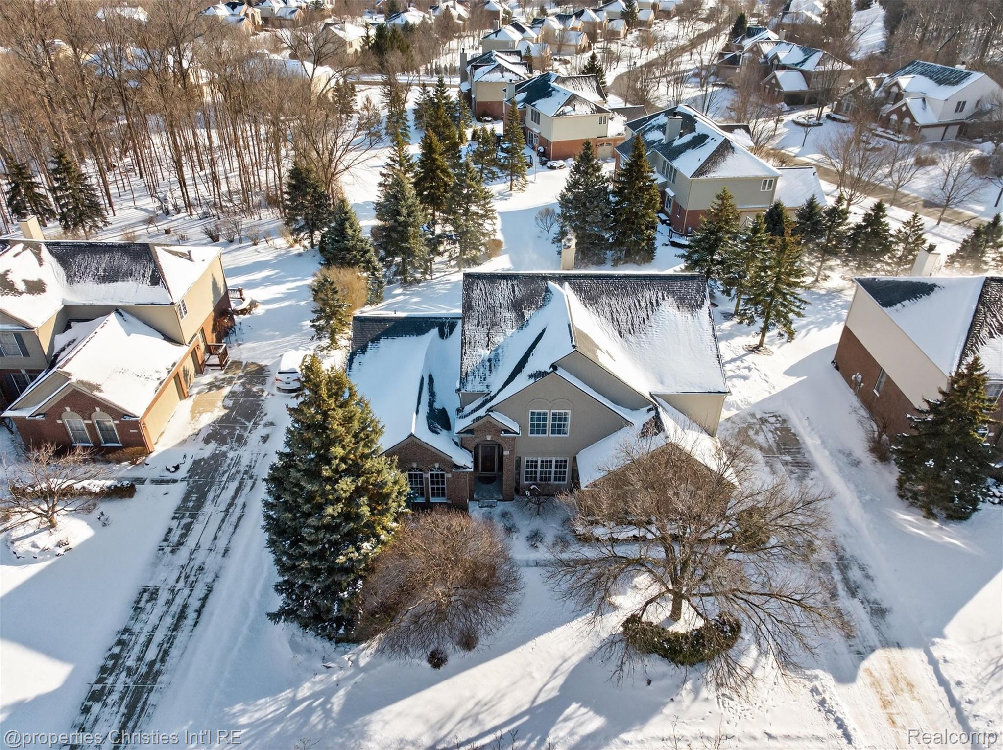 16224 Oak Forest Court W