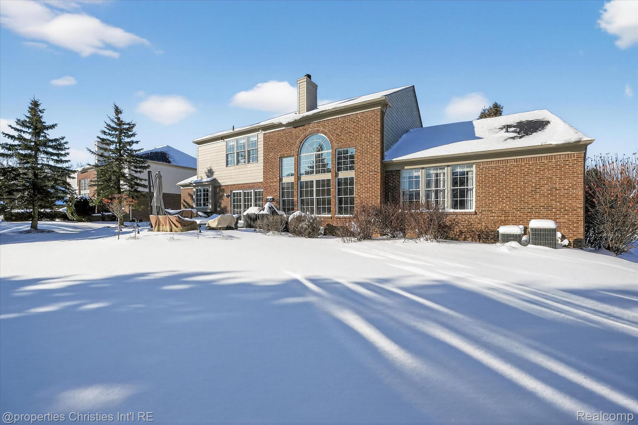 16224 Oak Forest Court W