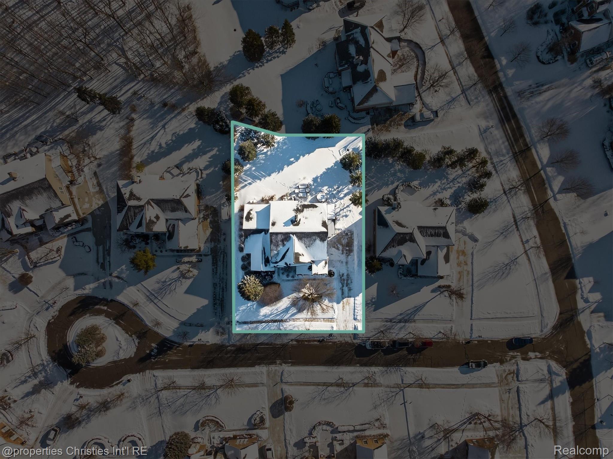 16224 Oak Forest Court W