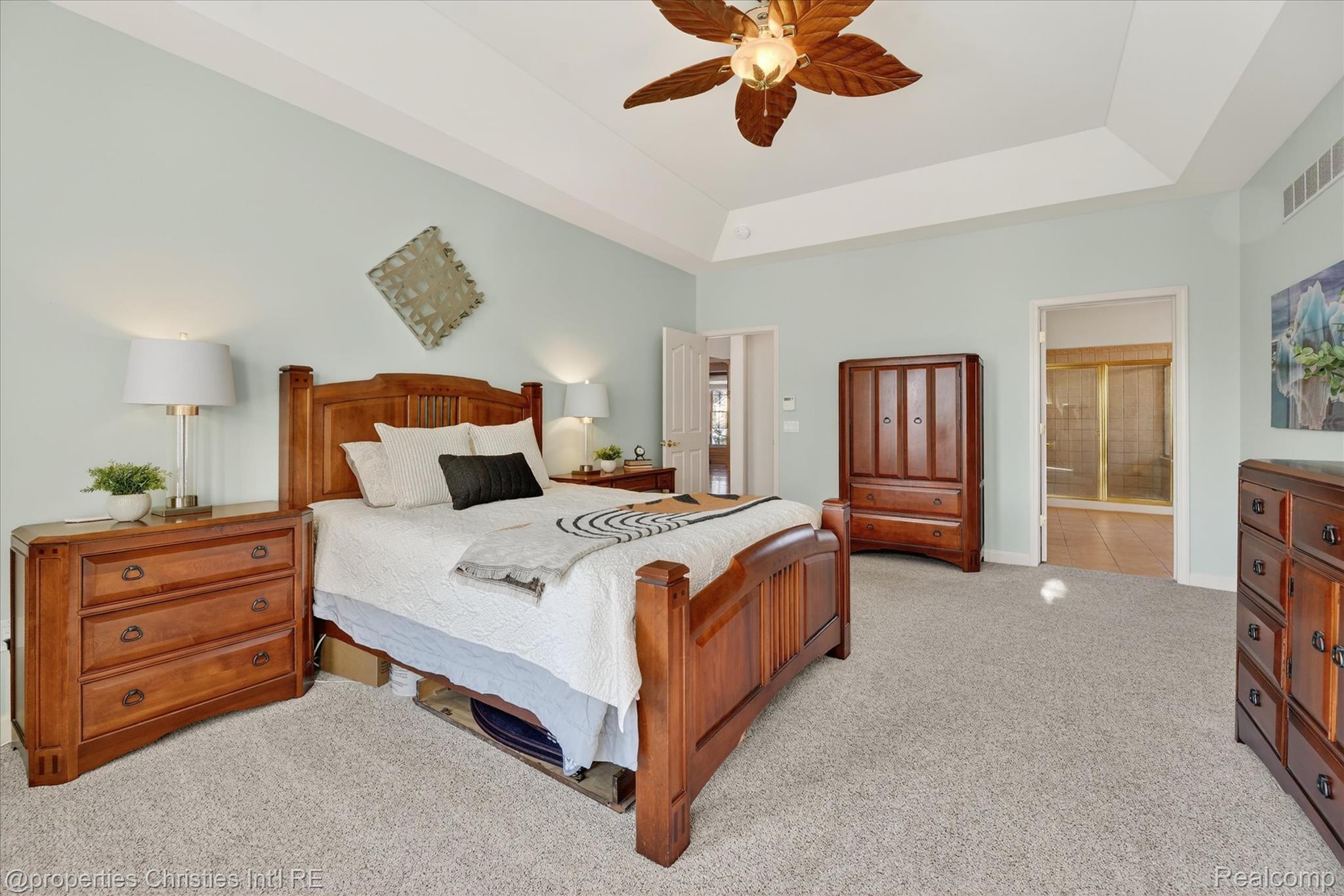 16224 Oak Forest Court W