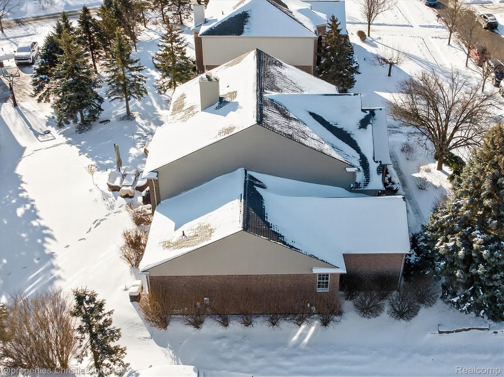 16224 Oak Forest Court W