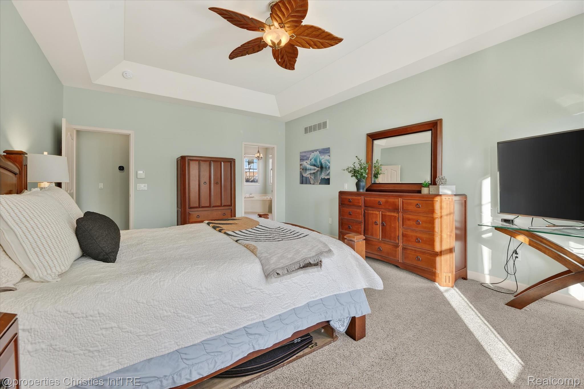 16224 Oak Forest Court W