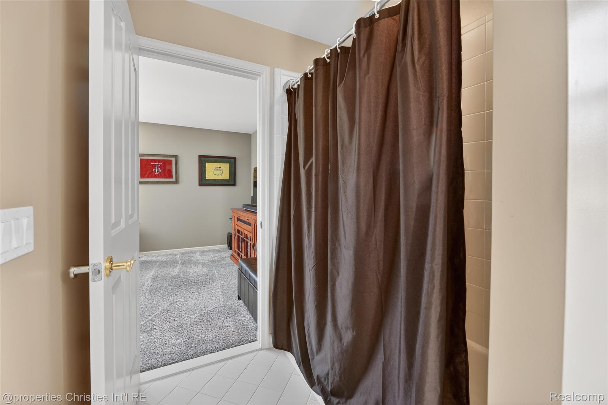 16224 Oak Forest Court W