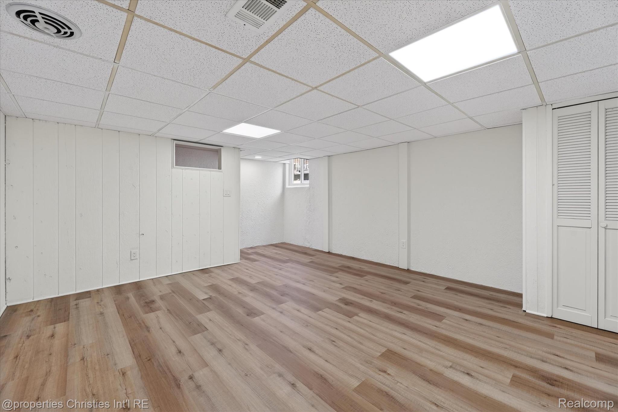 32651 5 Mile Road 15