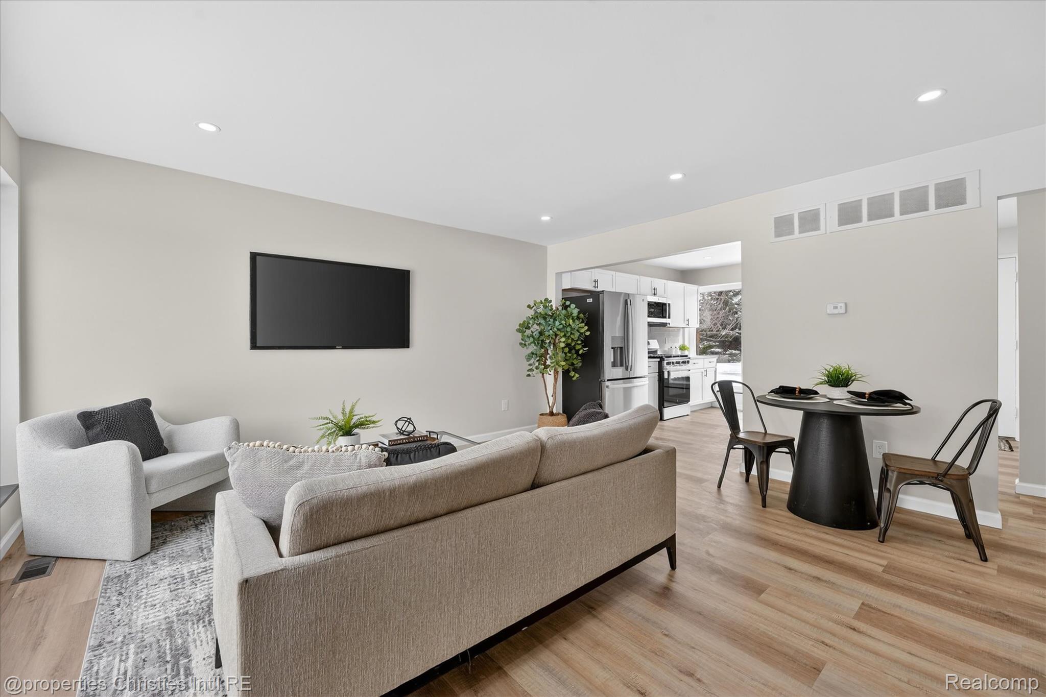 32651 5 Mile Road 15