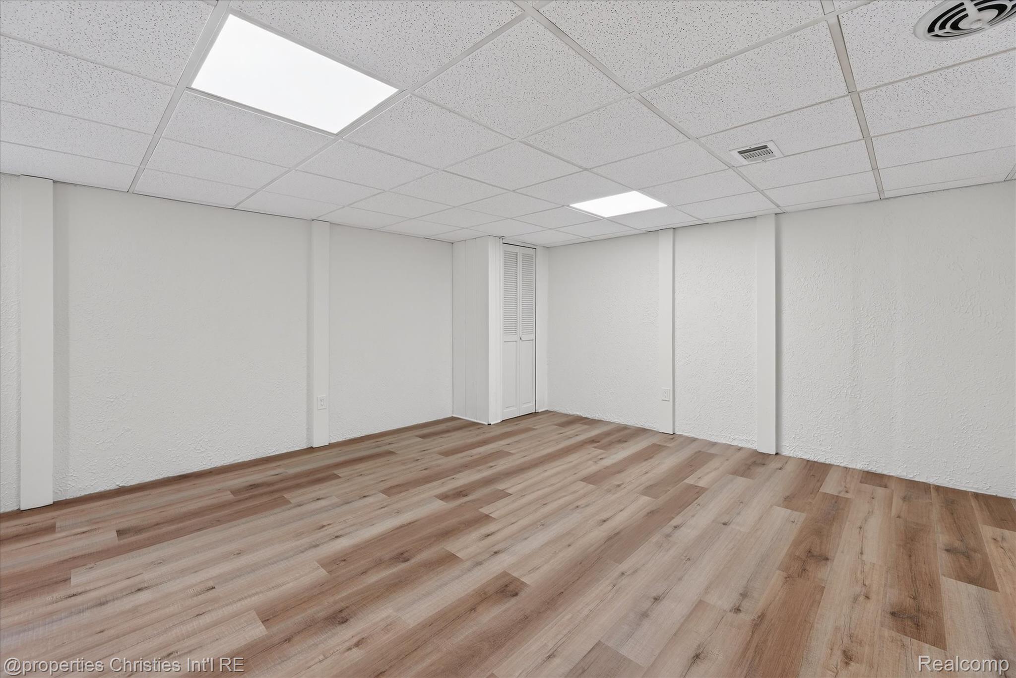 32651 5 Mile Road 15