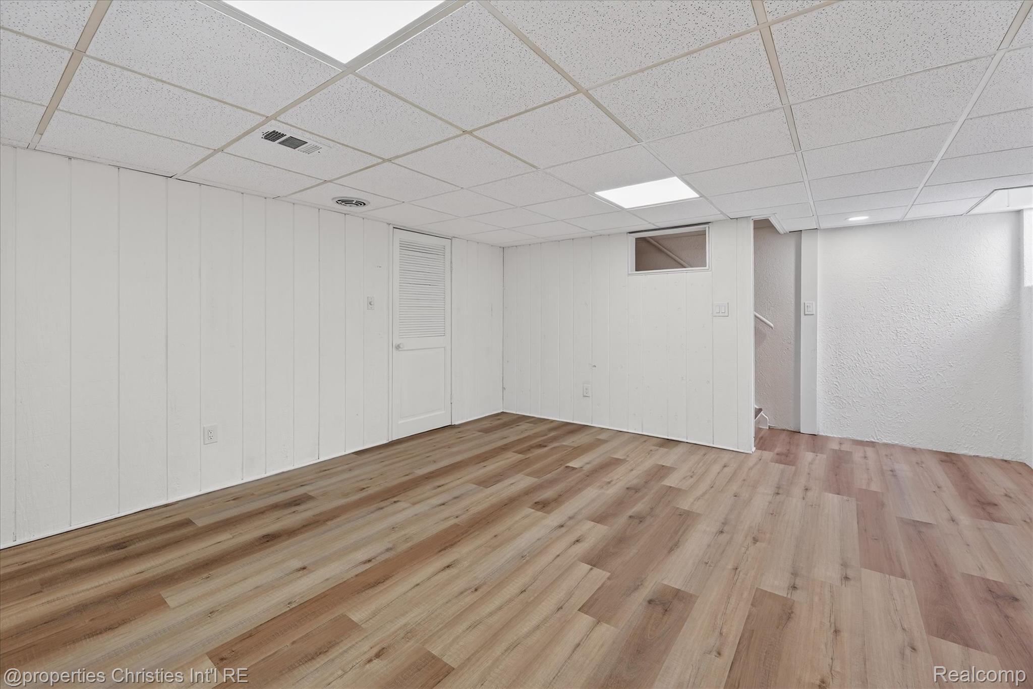 32651 5 Mile Road 15