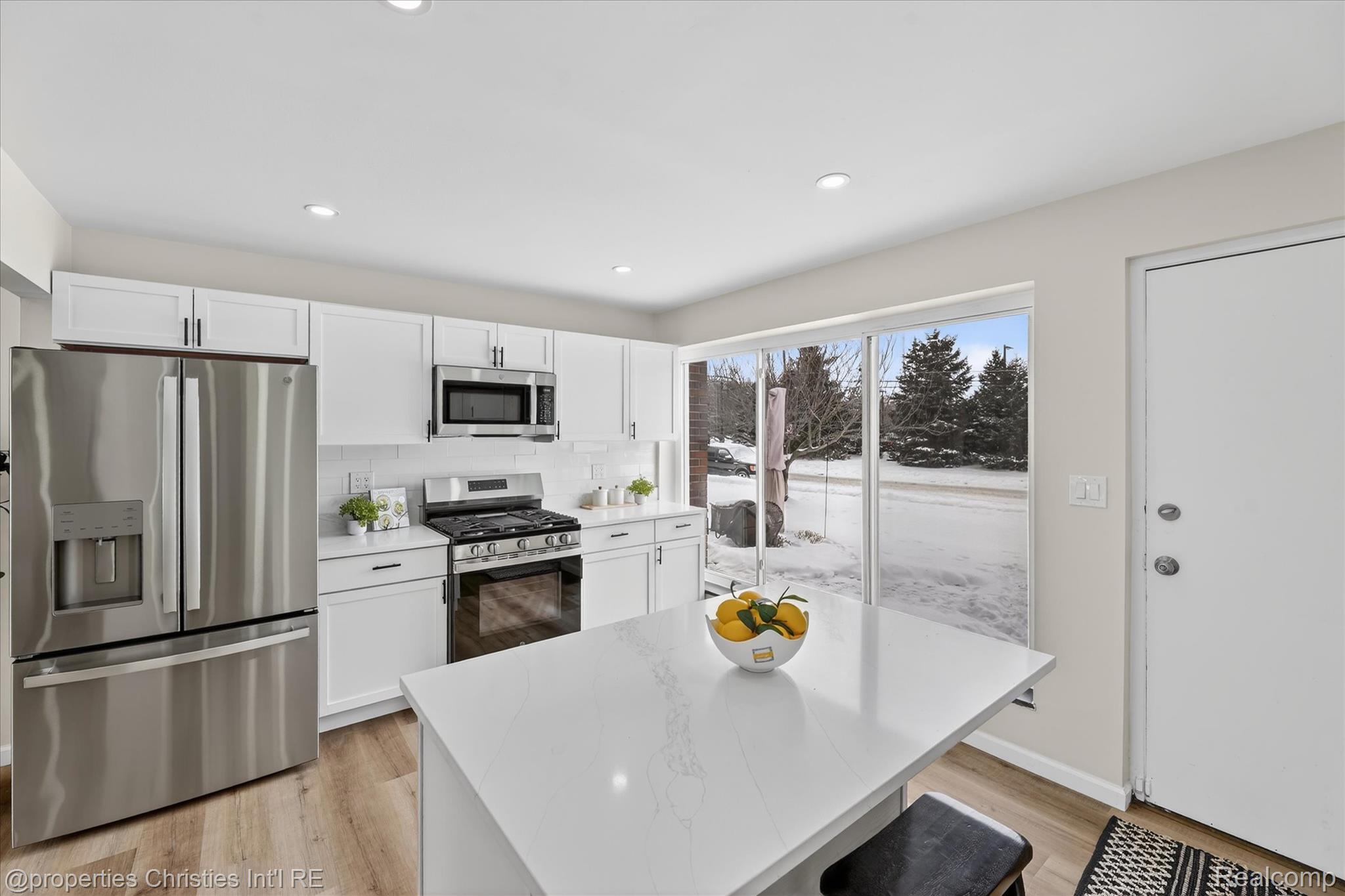 32651 5 Mile Road 15