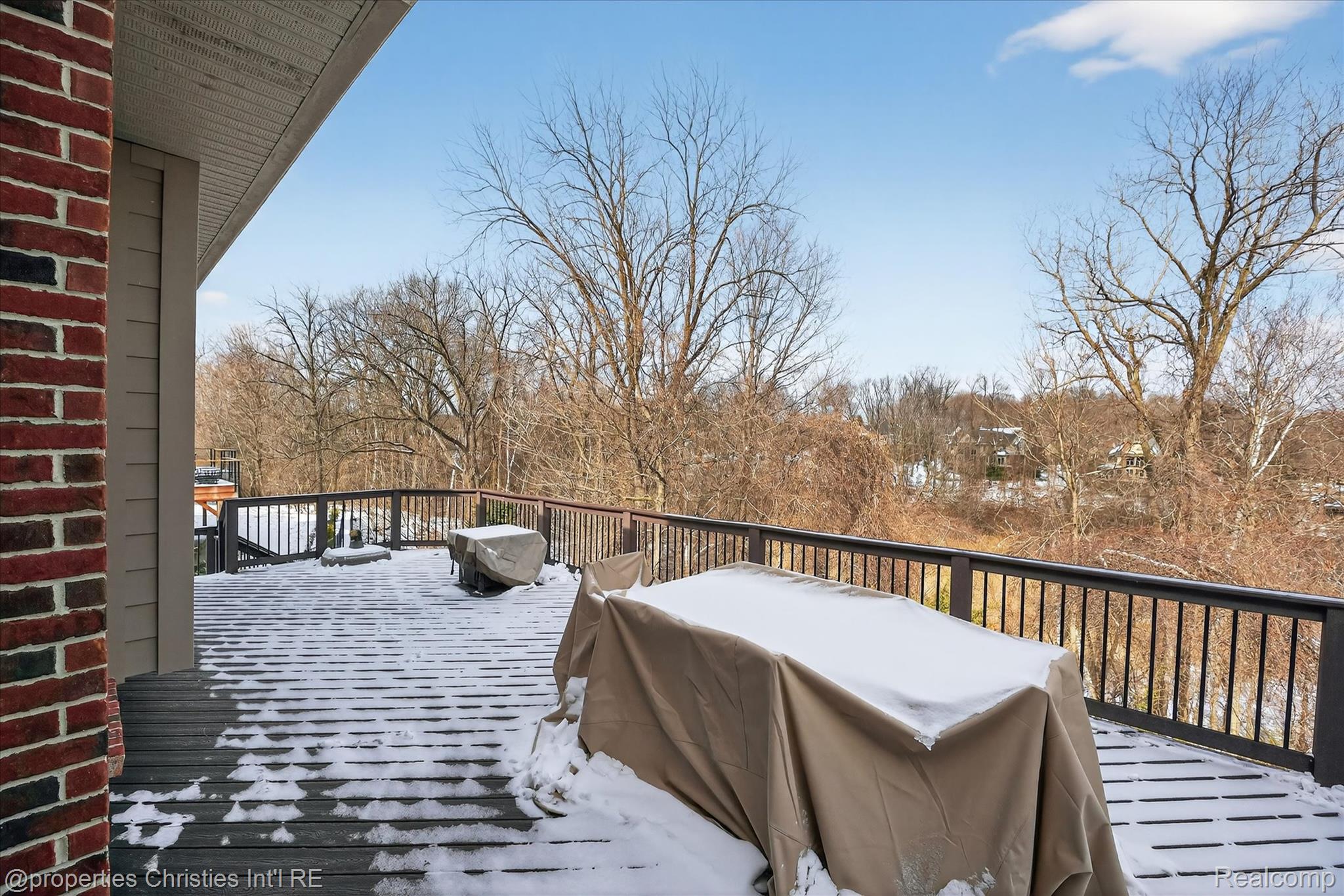 15465 Prestwick Circle N