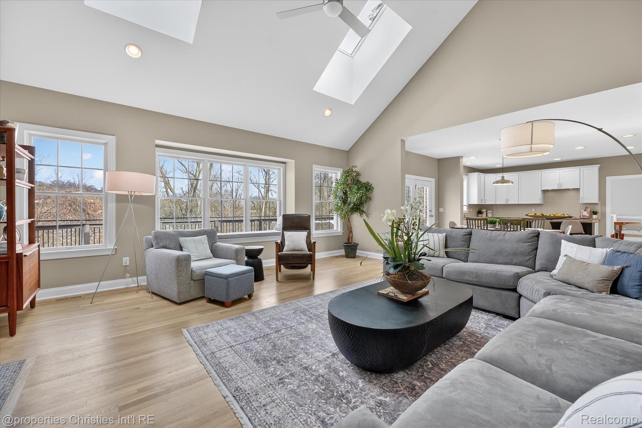 15465 Prestwick Circle N