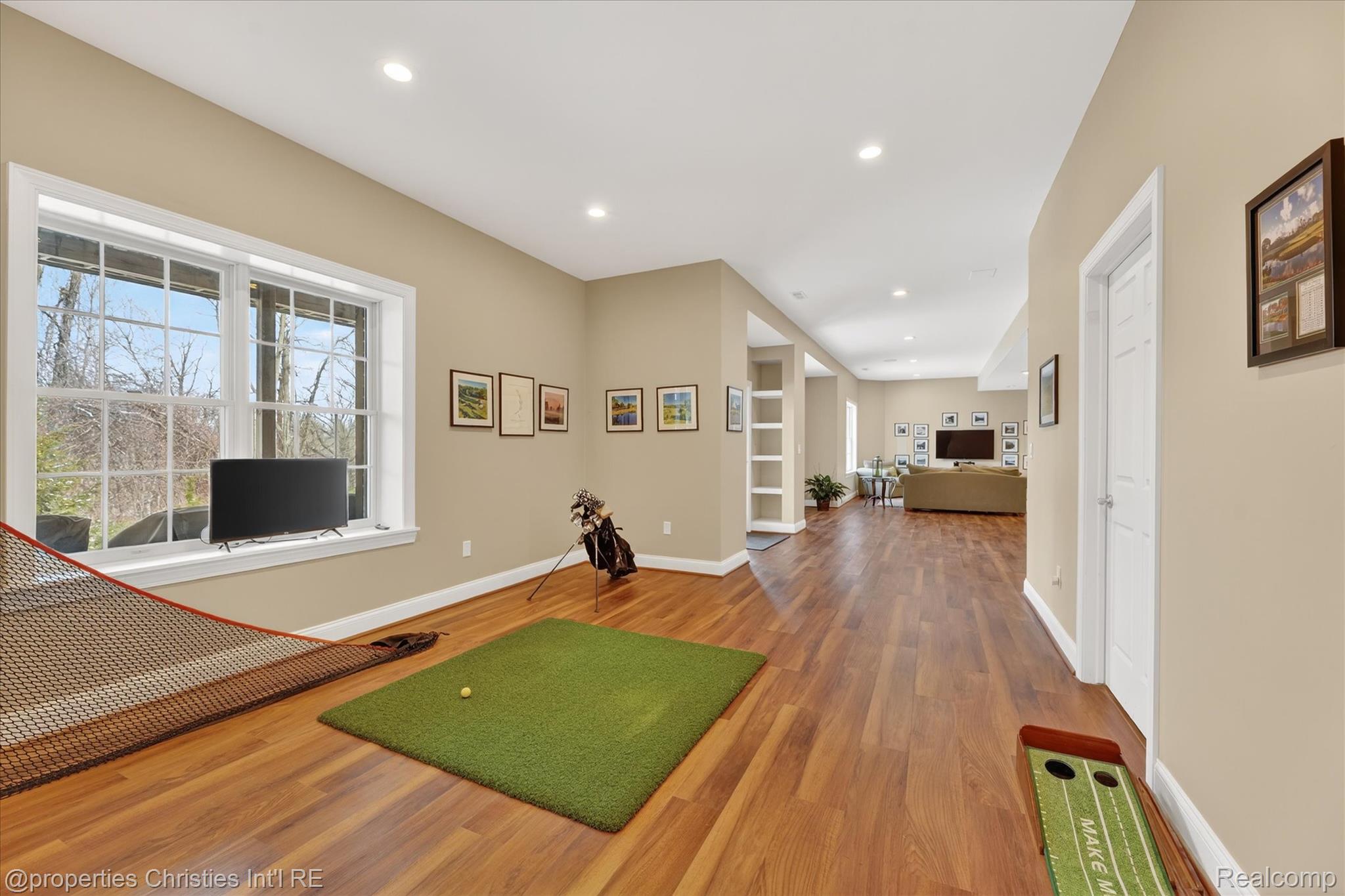 15465 Prestwick Circle N