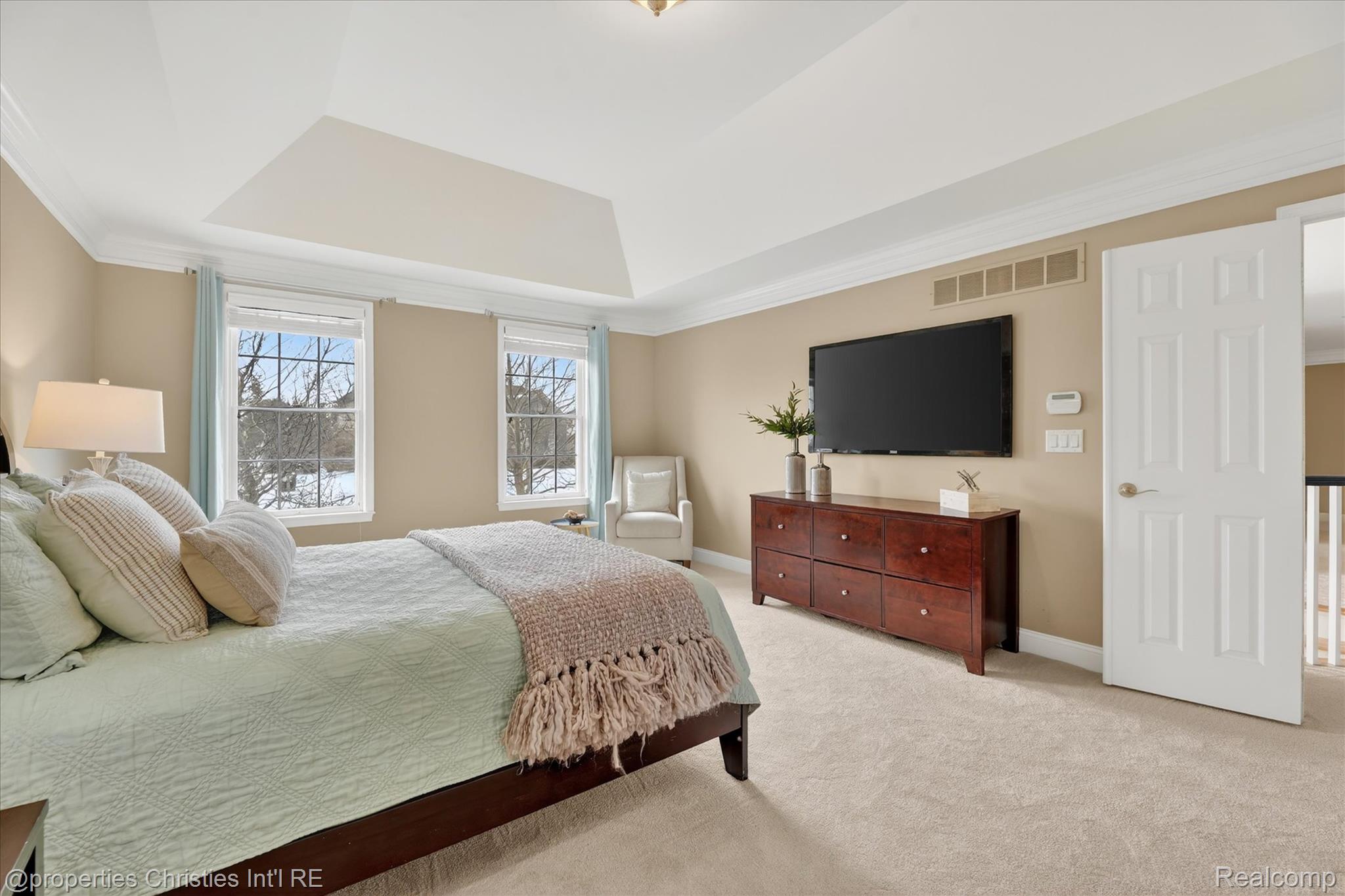 15465 Prestwick Circle N