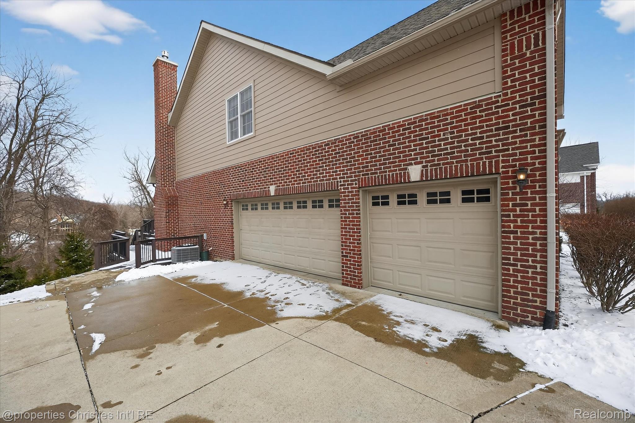 15465 Prestwick Circle N