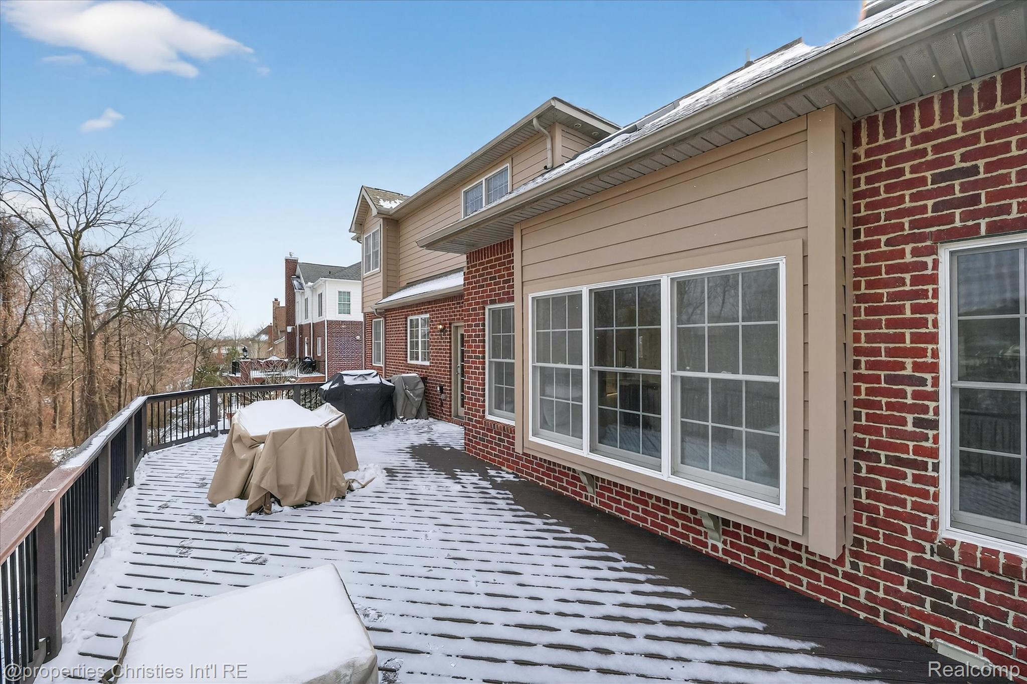 15465 Prestwick Circle N