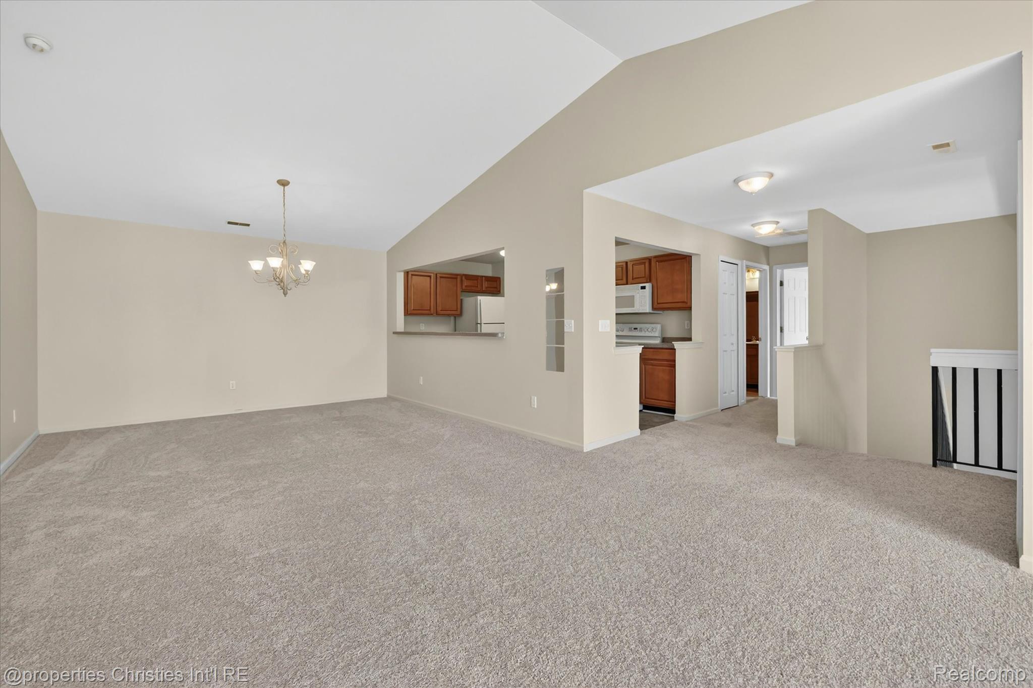 16773 Carriage Way