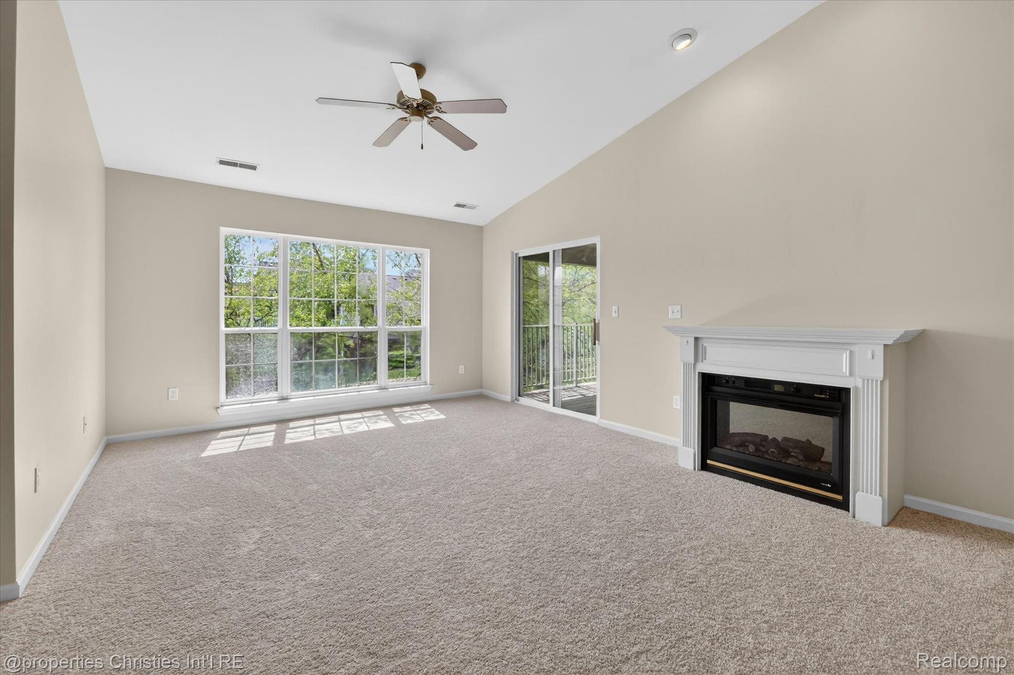 16773 Carriage Way