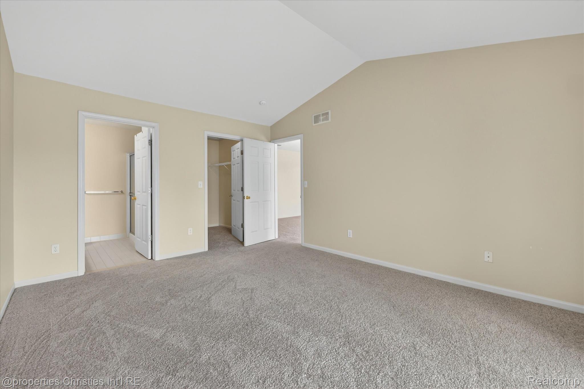 16773 Carriage Way
