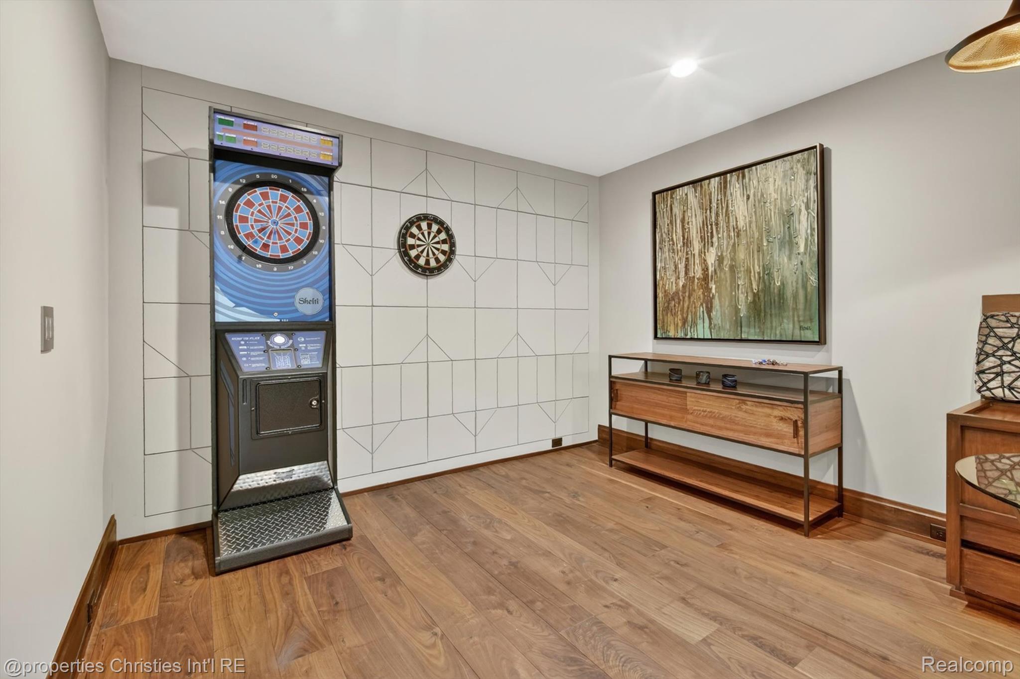 22635 Evergreen Court