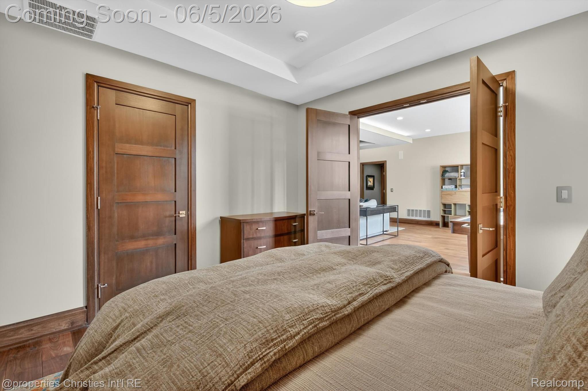 22635 Evergreen Court