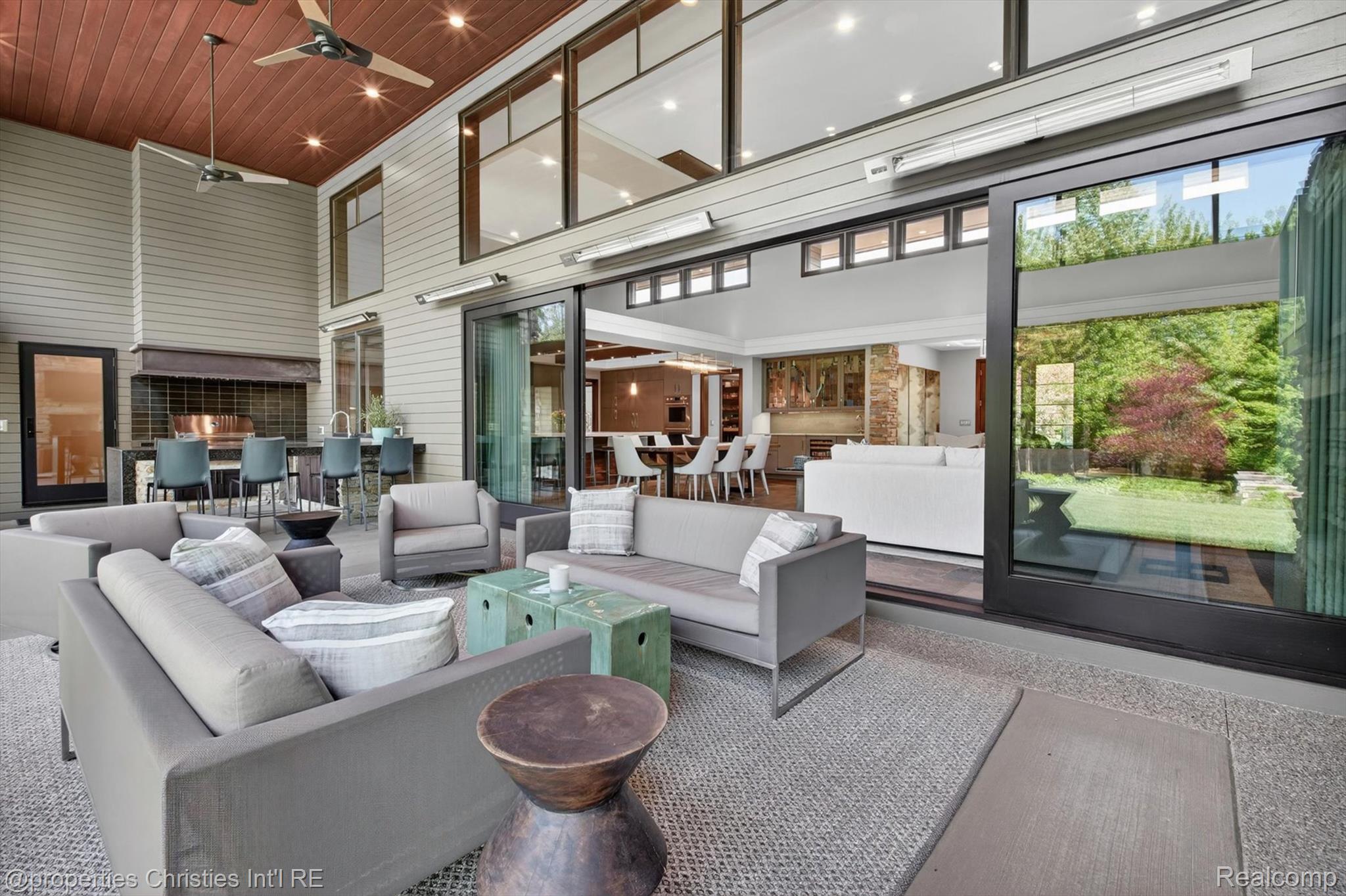 22635 Evergreen Court