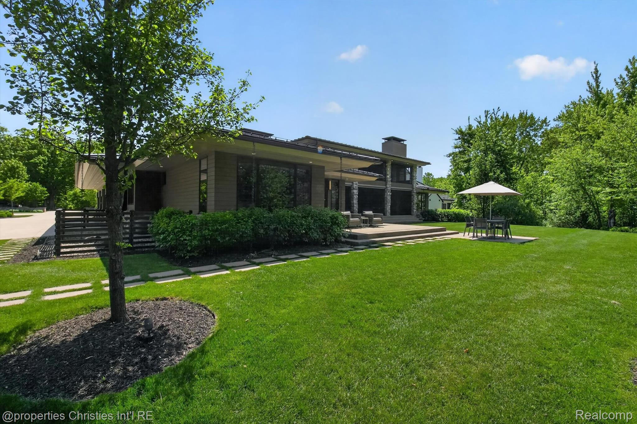 22635 Evergreen Court