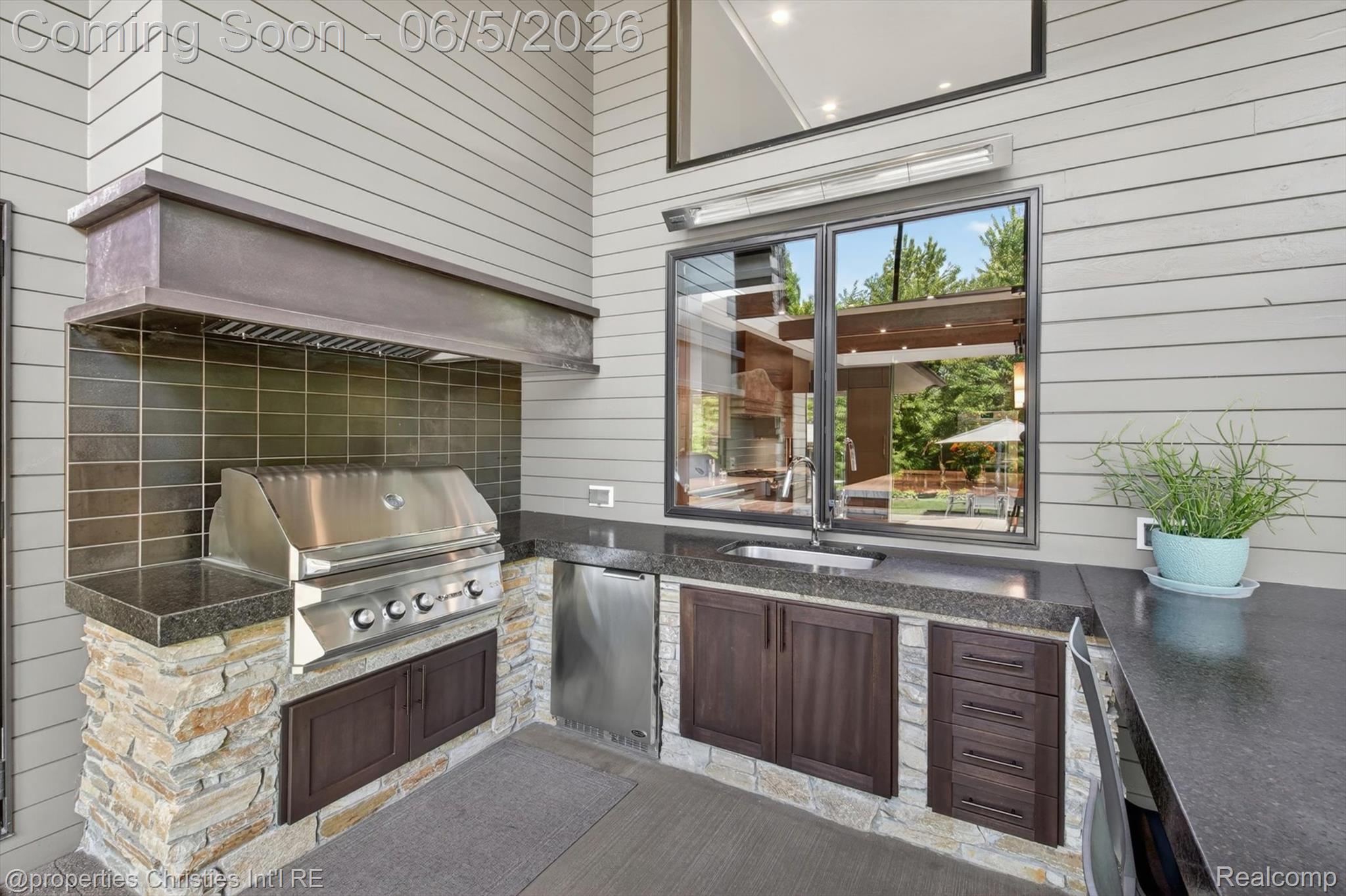 22635 Evergreen Court