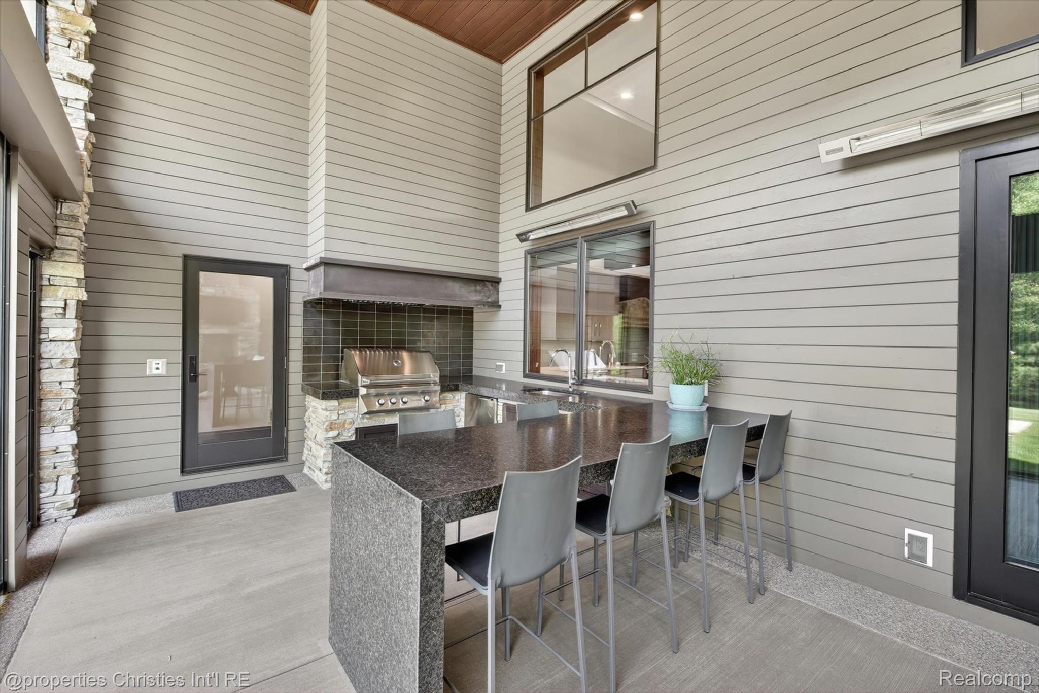 22635 Evergreen Court