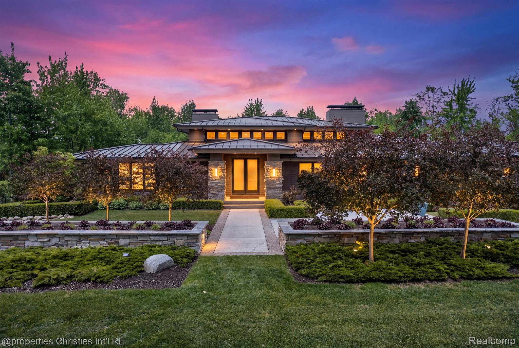 22635 Evergreen Court
