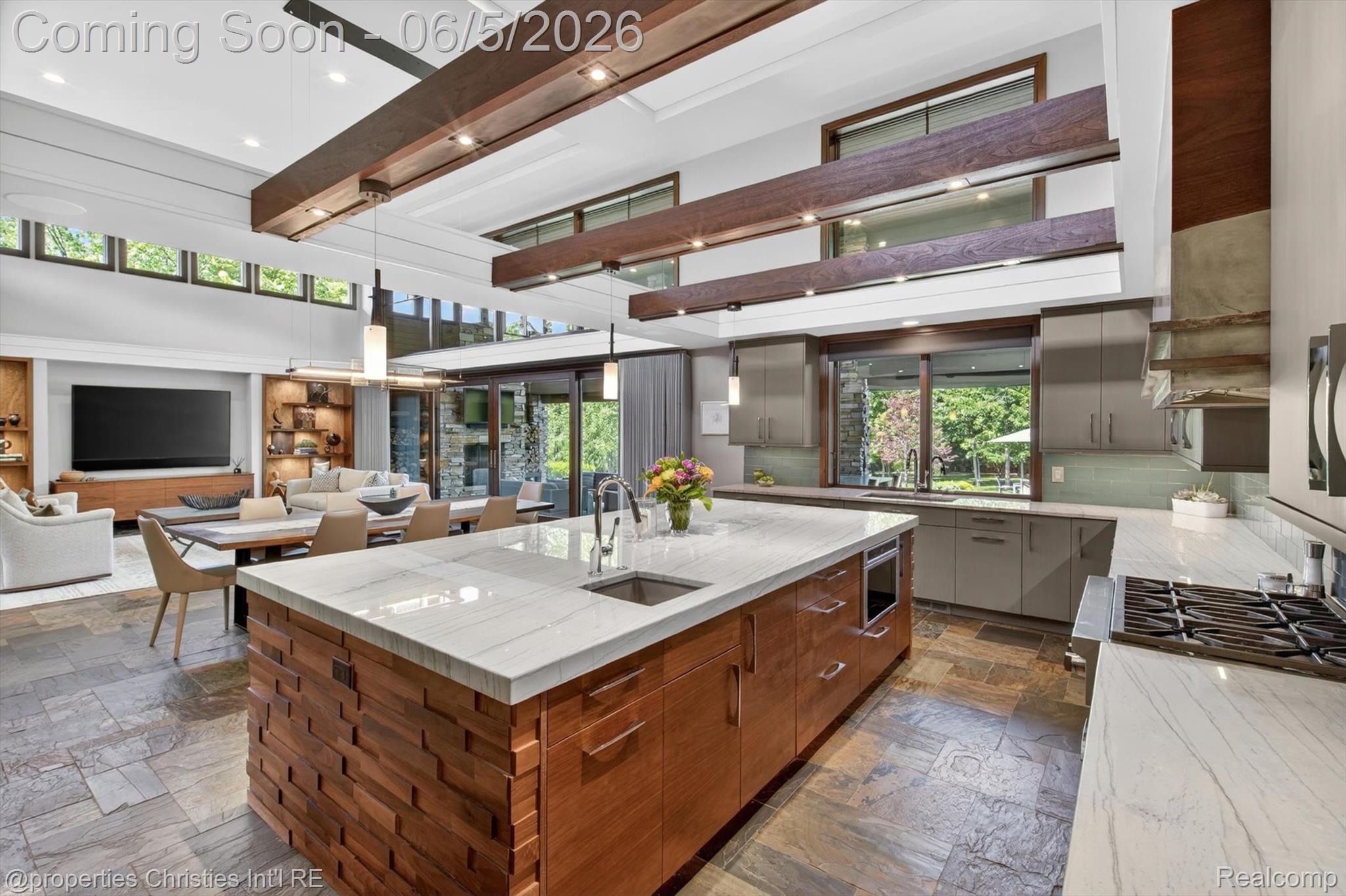 22635 Evergreen Court