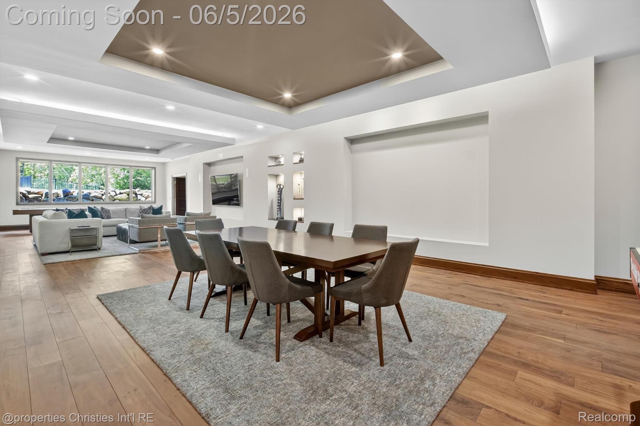 22635 Evergreen Court